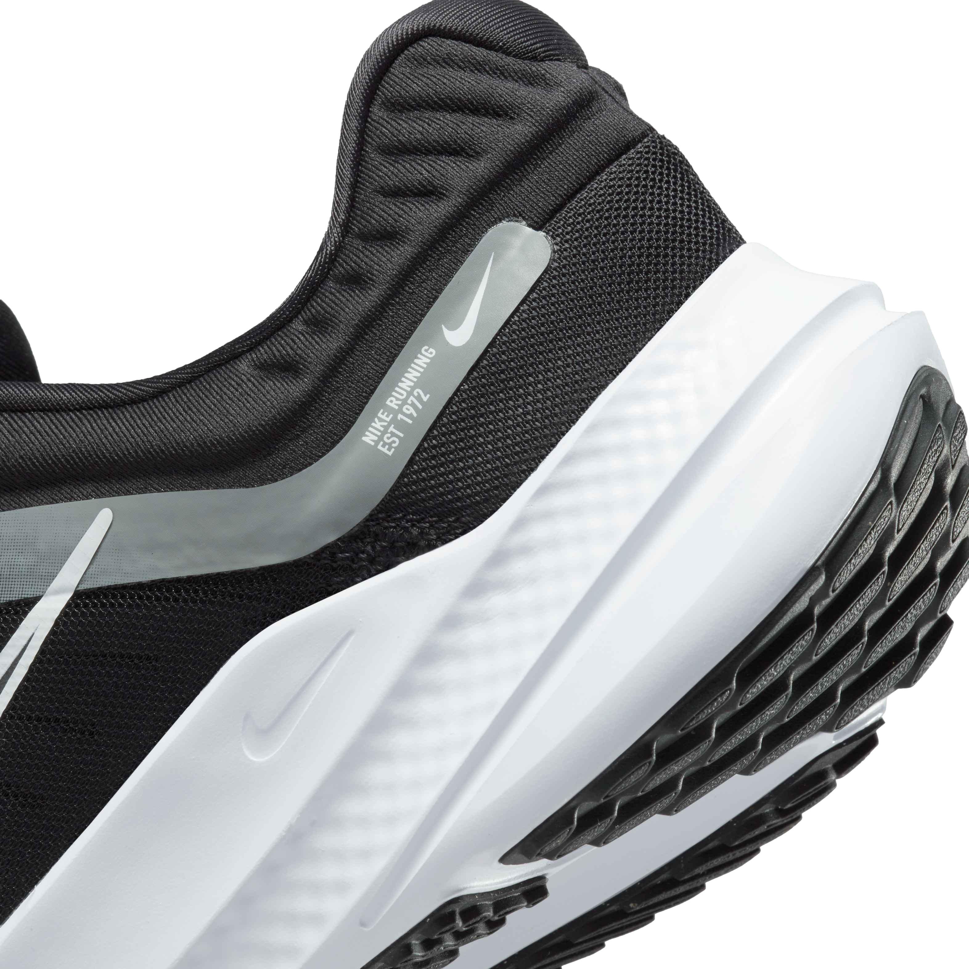 Nike Quest 5 Men's Running Shoe - BLACK Thumbnail View 8