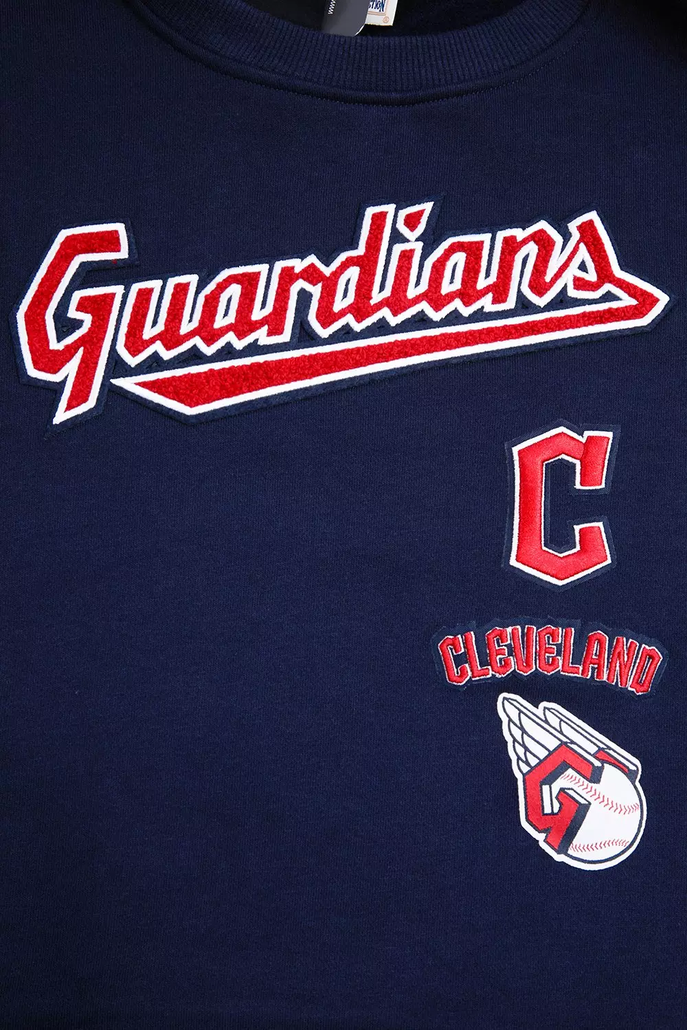 Pro Standard Women's Cleveland Guardians Retro Classics Crewneck - Navy/Red - NAVY/RED