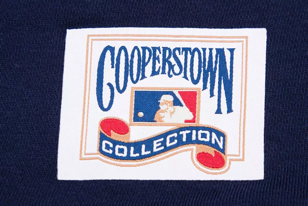 Pro Standard Women's Cleveland Guardians Retro Classics Crewneck - Navy/Red - NAVY/RED