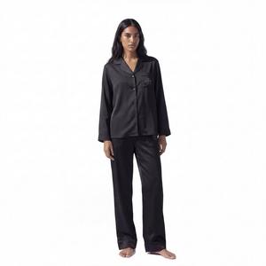 L/AB c/o Off-White Women&rsquo;s Rhinestone Sateen Long Sleeve Collared Pajama Set - Black - BLACK