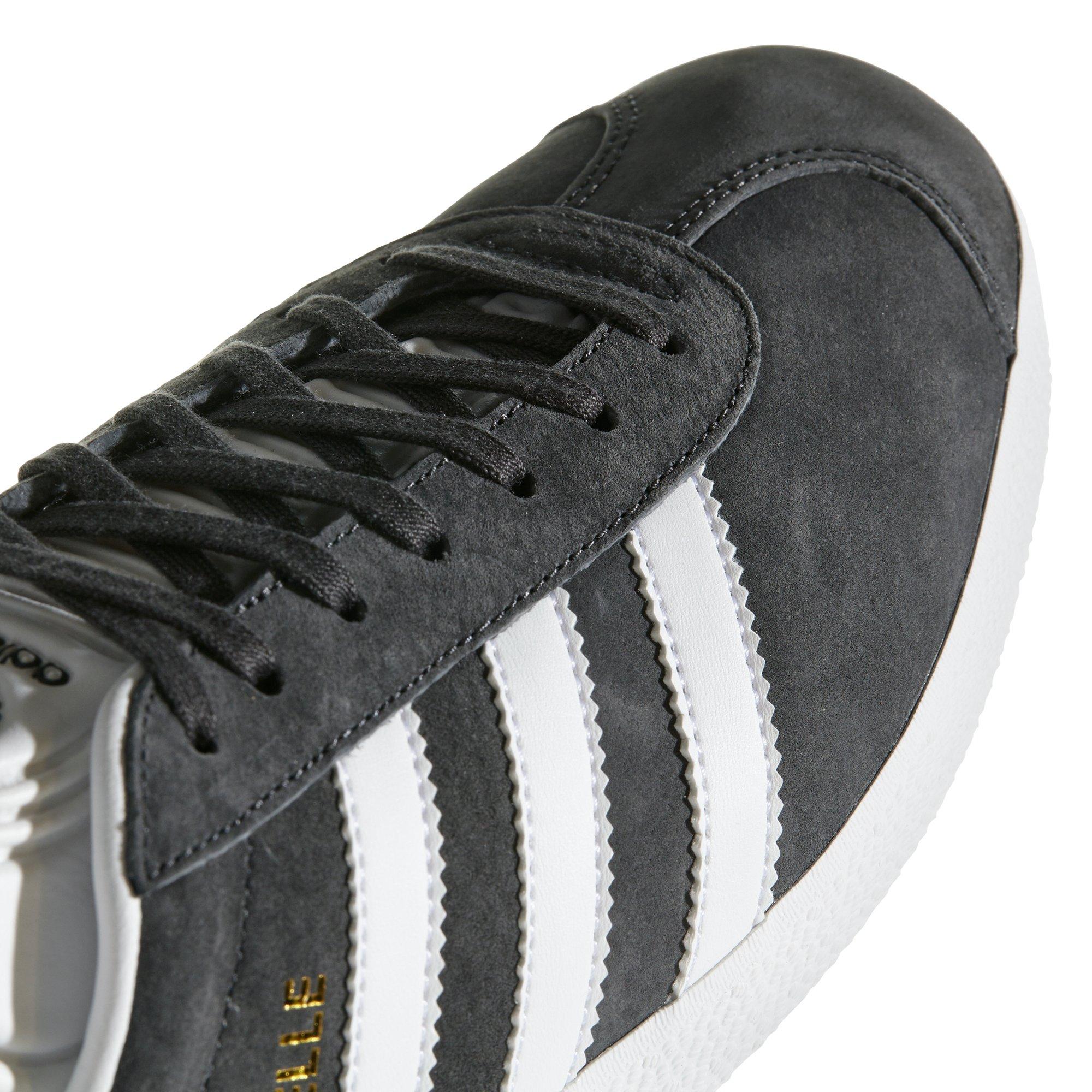 gazelle solid grey