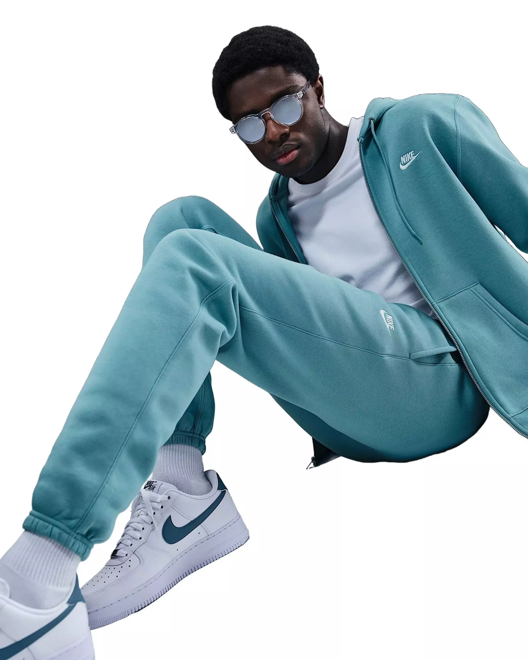 Nike Men's Club Cuffed Brushed Fleece Pants -Turquoise - TURQUOISE 