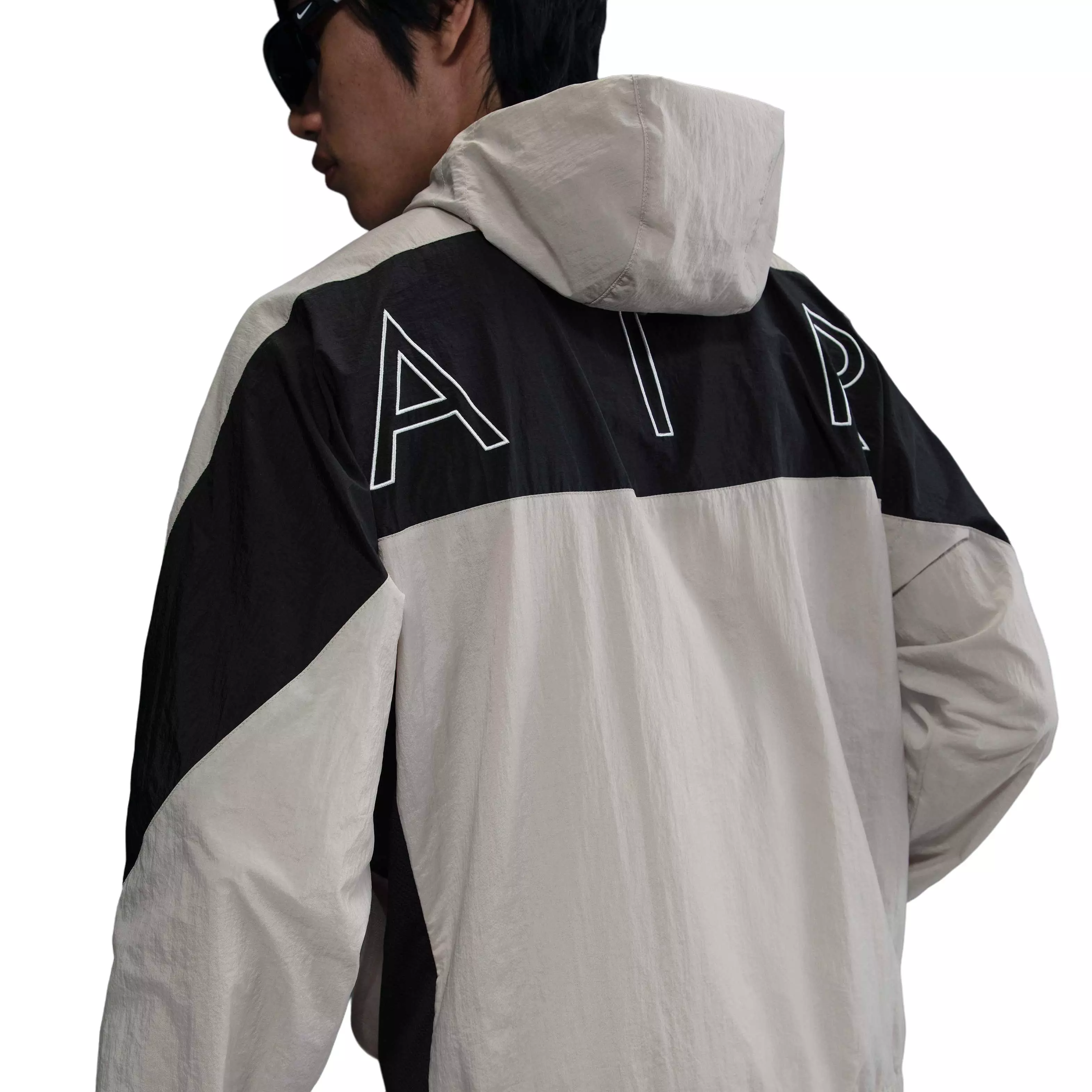 Nike Men's Air Woven Jacket -Grey - GREY