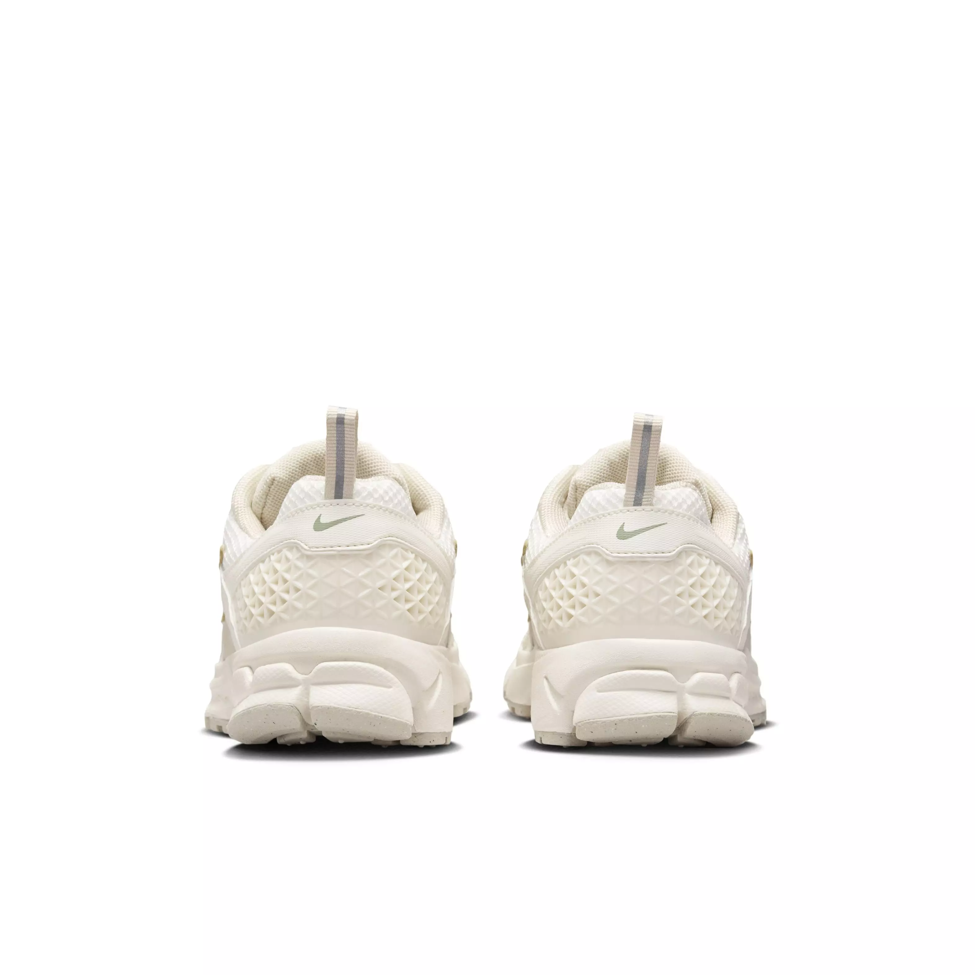 Nike Vomero 5 "Pale Ivory/Pale Ivory/Sanddrift/Pale Ivory" Grade School Kids' Shoe - IVORY/IVORY/SANDDRIFT/IVORY