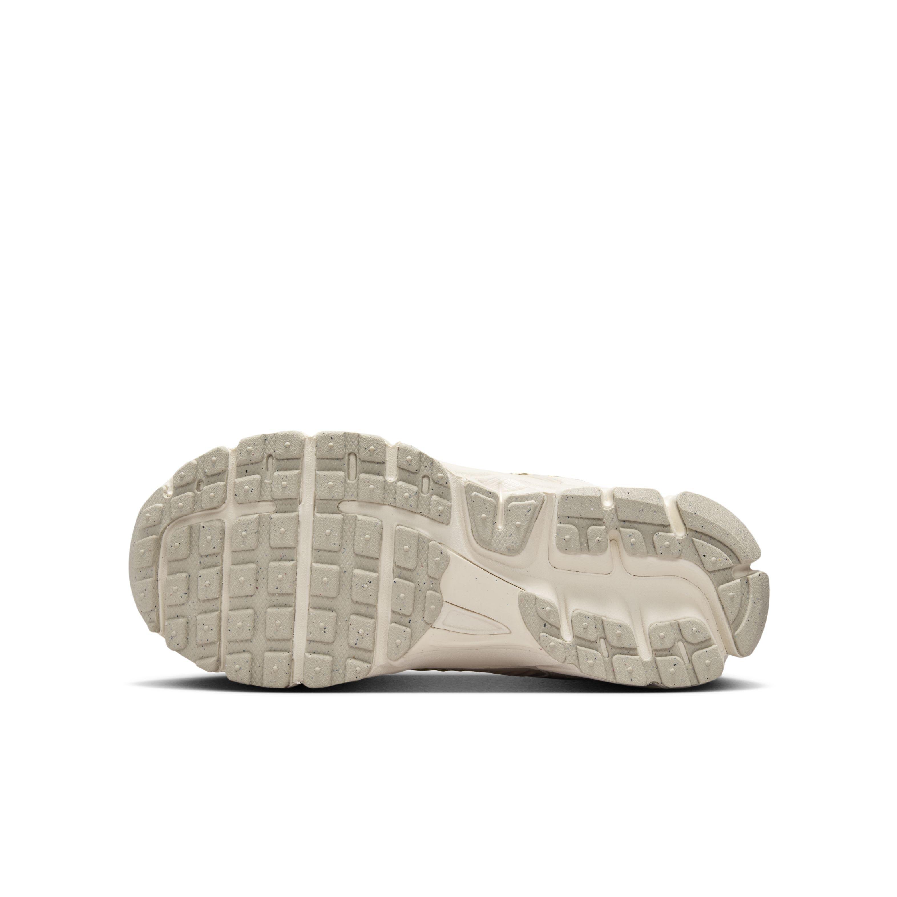 Nike Vomero 5 Grade School Kids' "Pale Ivory/Pale Ivory/Sanddrift/Pale Ivory" Shoe