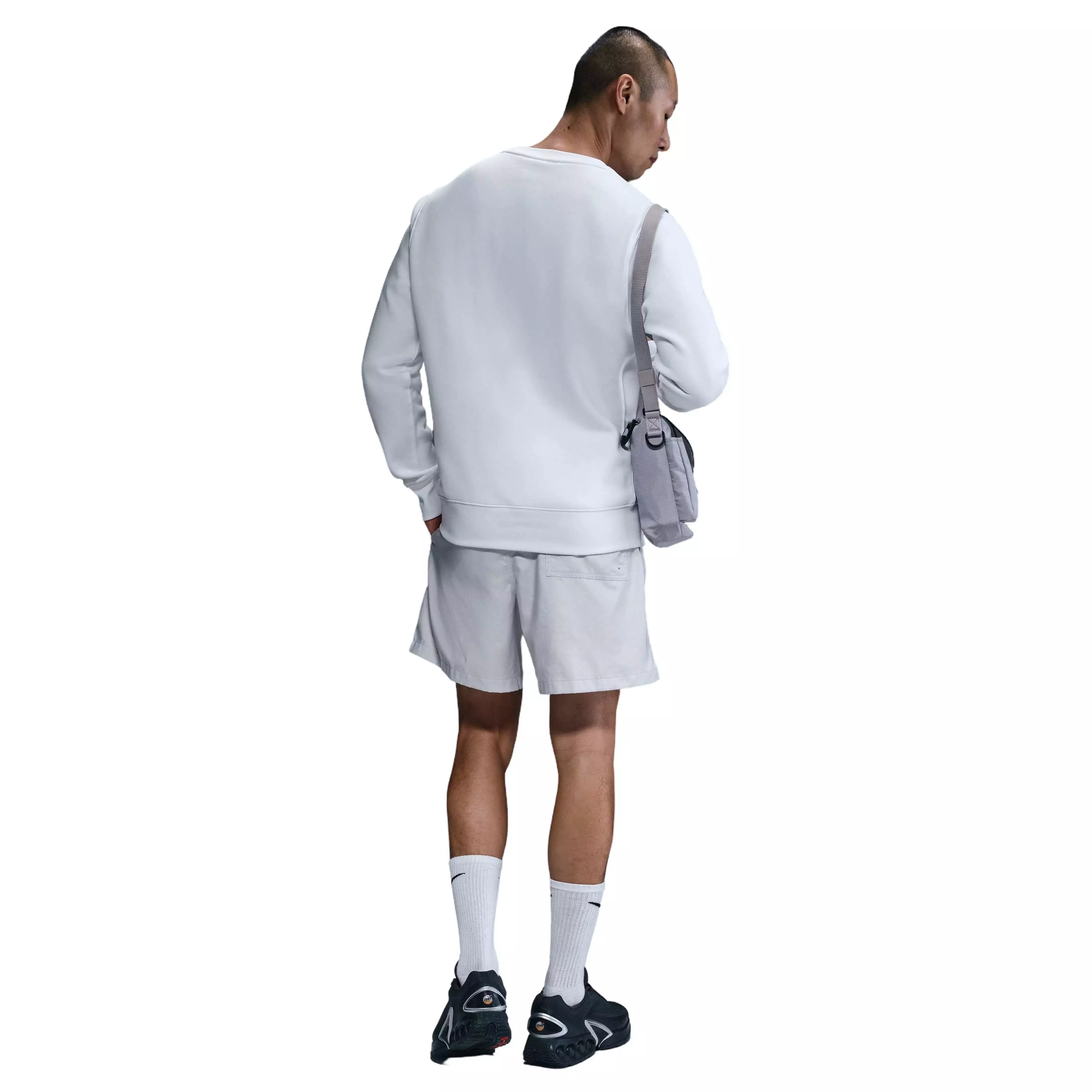 Nike Men's Club Brushed Fleece Crewneck Sweatshirt - WHITE