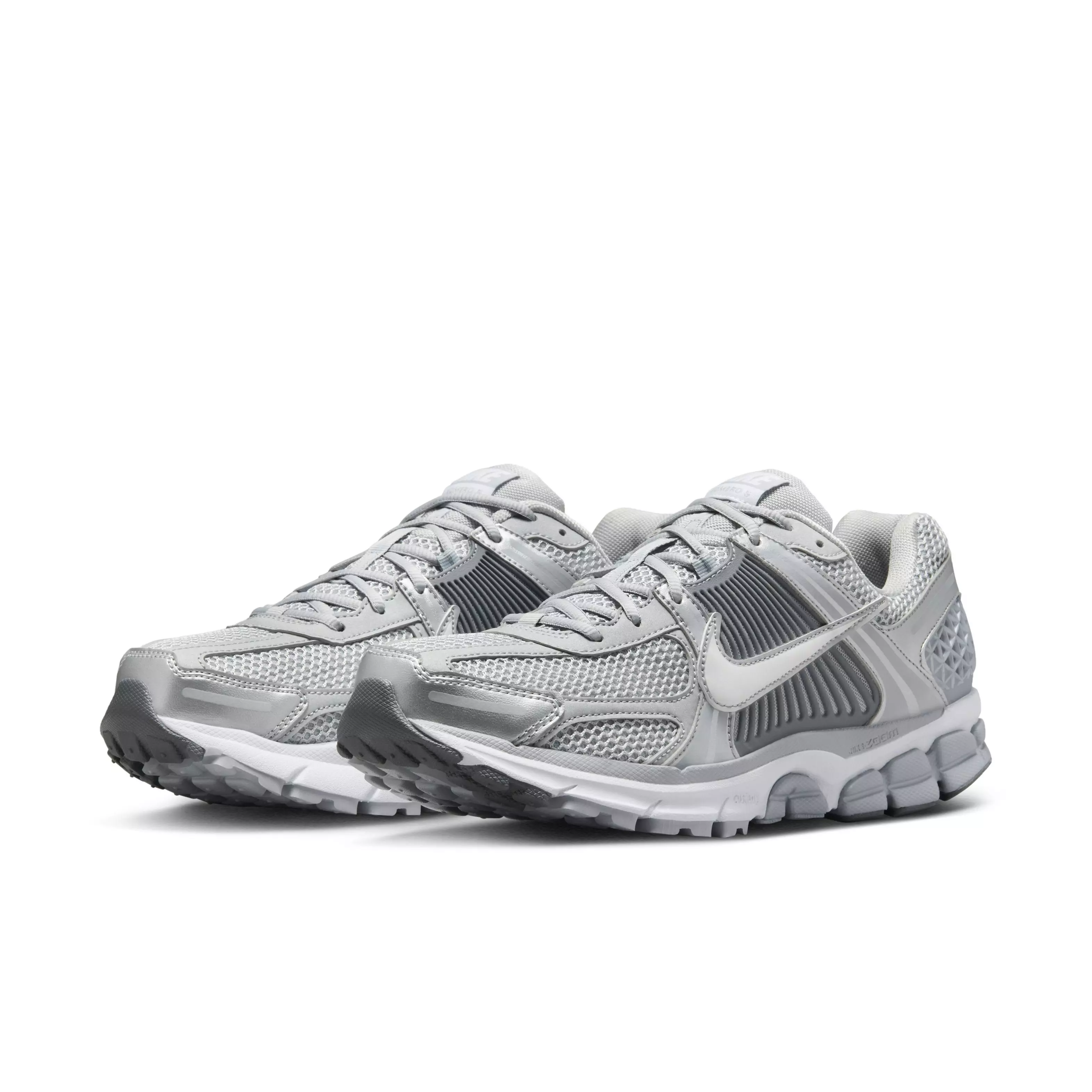 Nike Vomero 5 "Wolf Grey/Metallic Silver/Cool Grey/White" Grade School Boys' Shoe - GREY/SILVER/GREY/WHITE