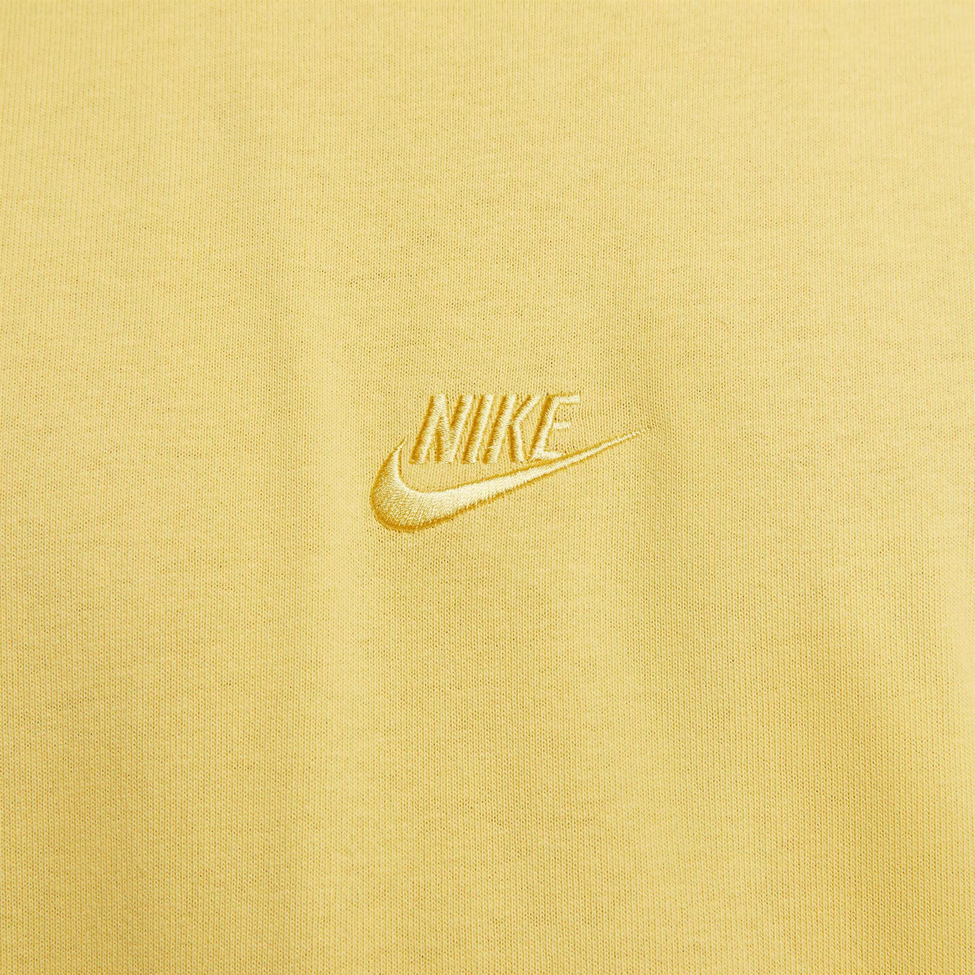 Nike Men's Sportswear premium Essentials Sustainable Tee - YELLOW