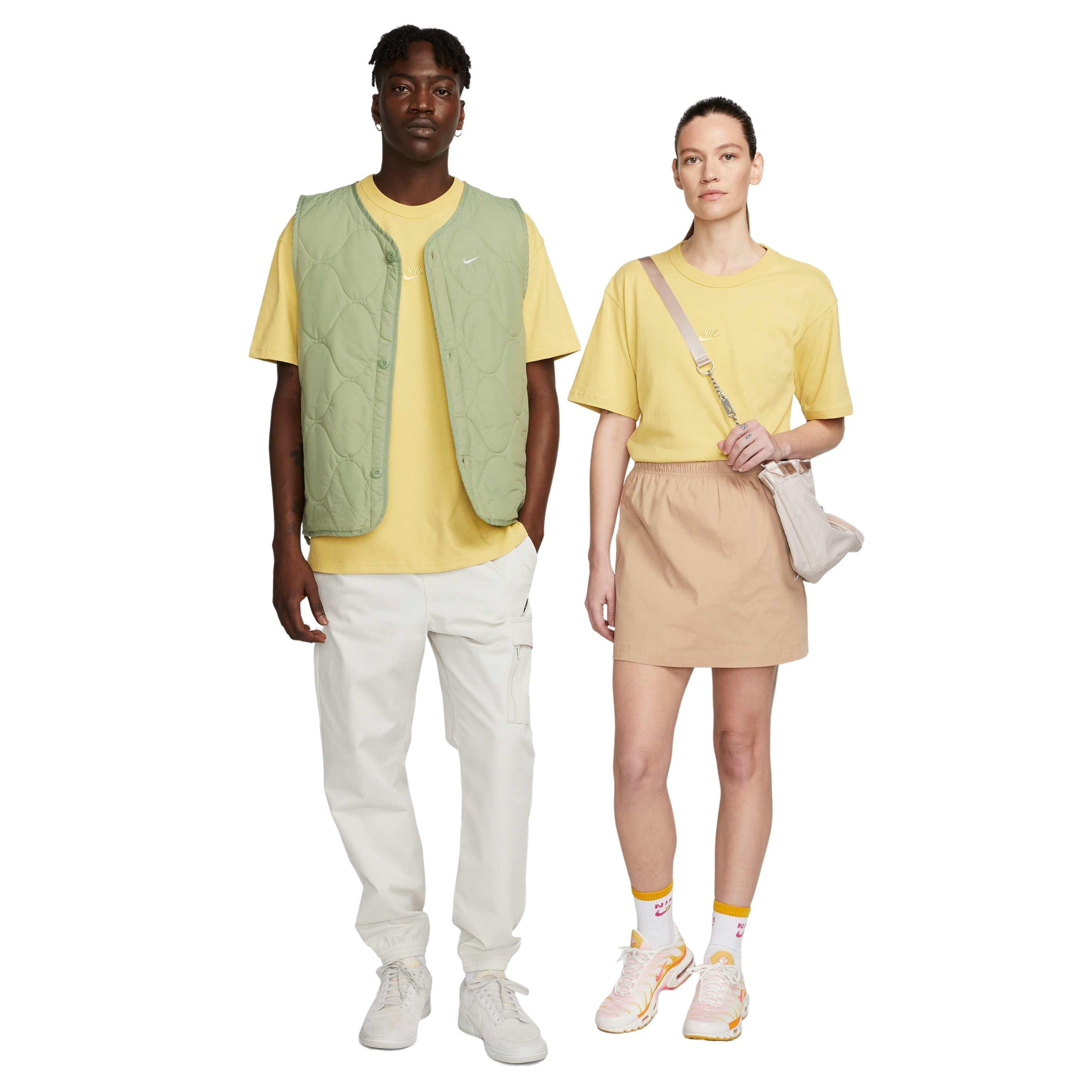 Nike Men's Sportswear premium Essentials Sustainable Tee - YELLOW Thumbnail View 6