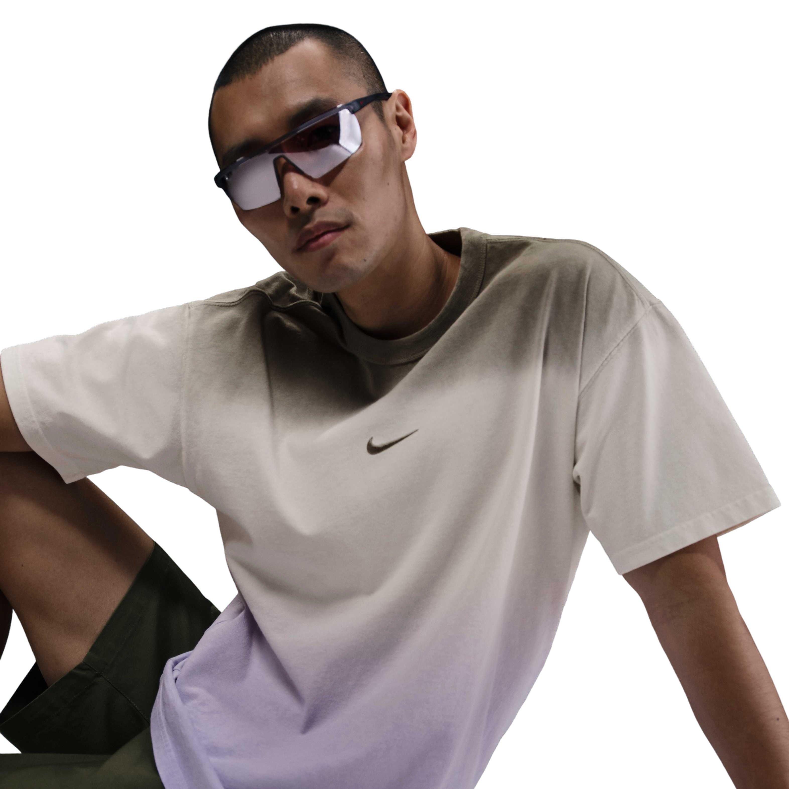 Nike Men's Sportswear Premium Essentials Max90 T-Shirt - GREEN Thumbnail View 5