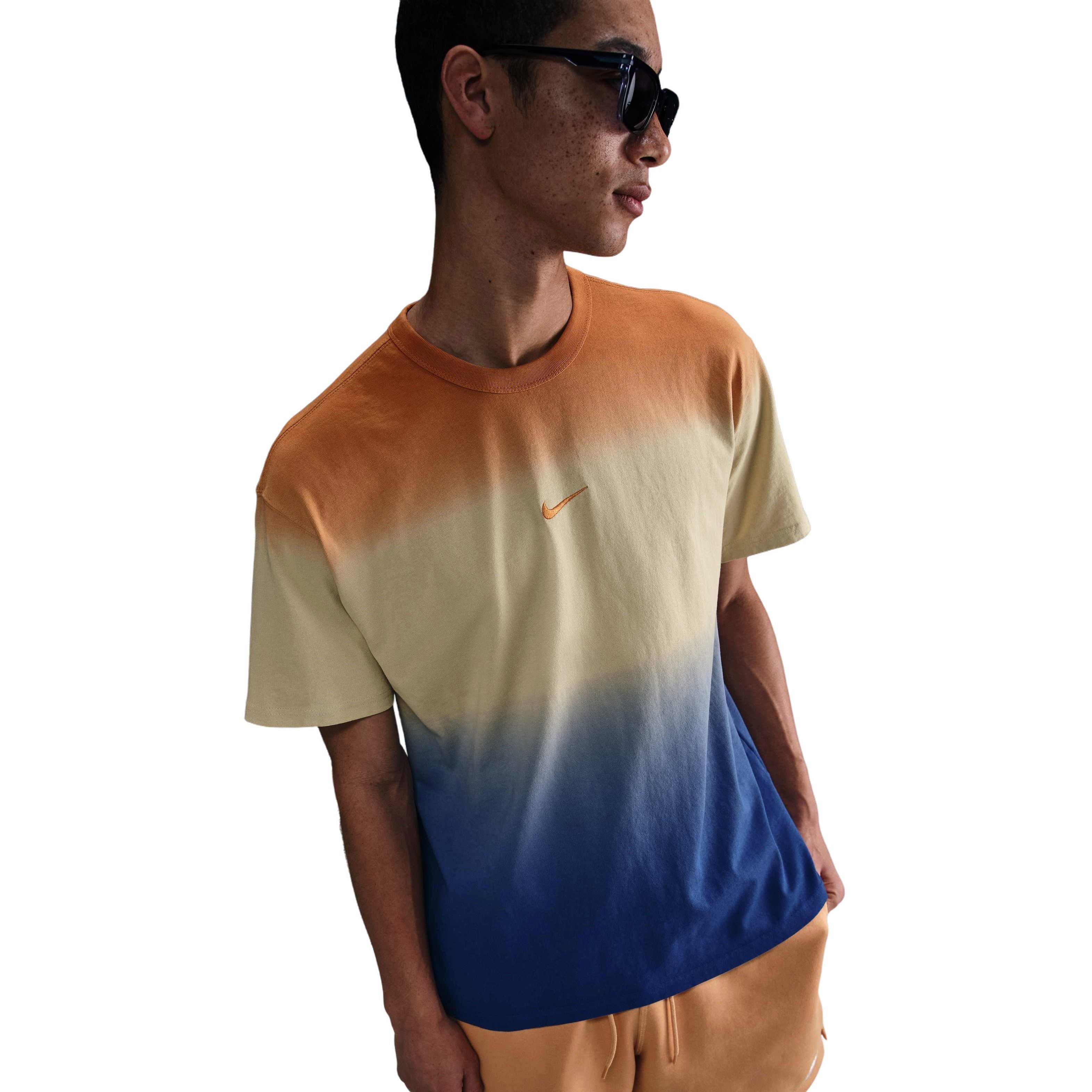 Nike Men's Sportswear Premium Essentials Max90 T-Shirt - ORANGE Thumbnail View 3