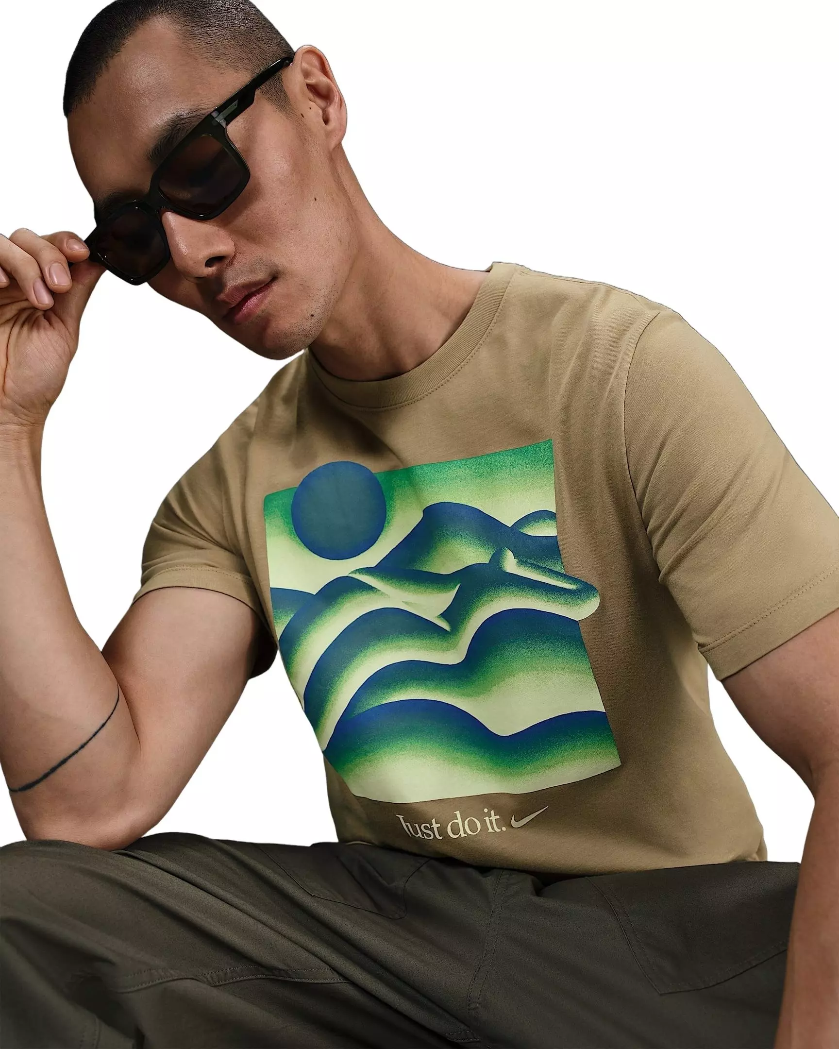 Nike Men's Sportswear Premium OC Sustainability 2 Tee - BEIGE