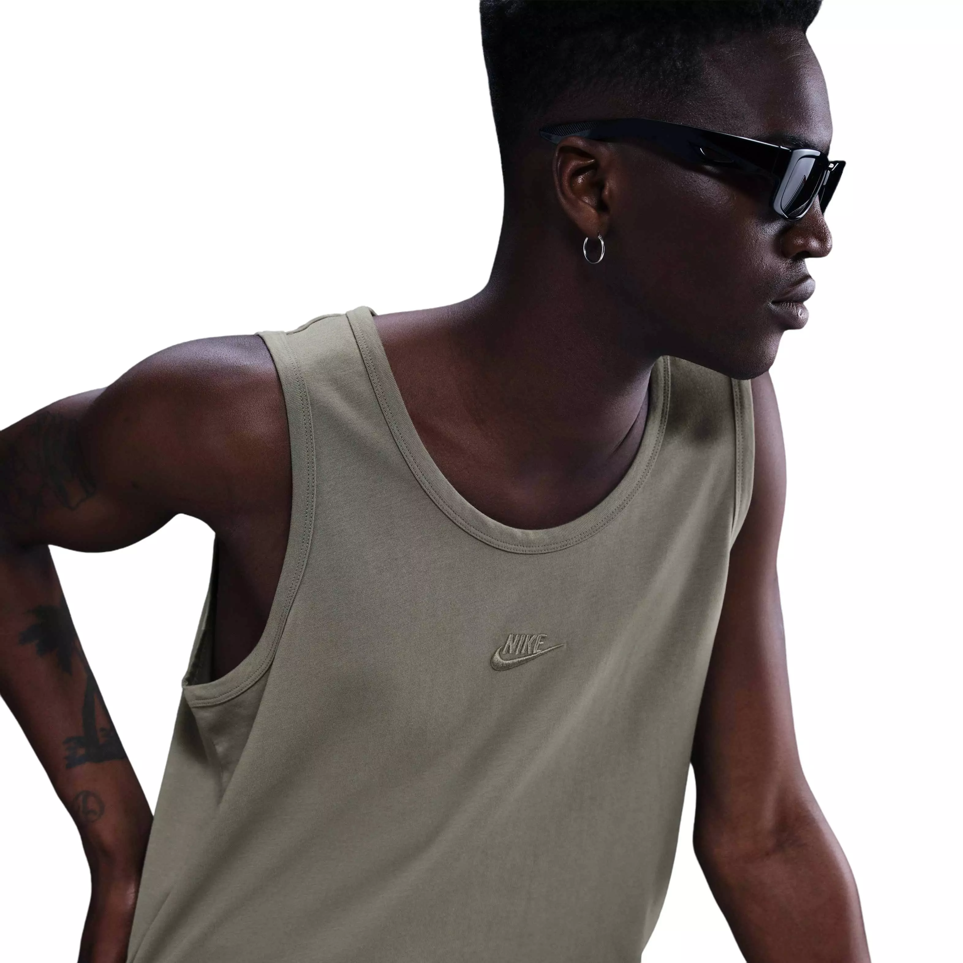 Nike Men's Sportswear Premium Essentials Tank - GREEN