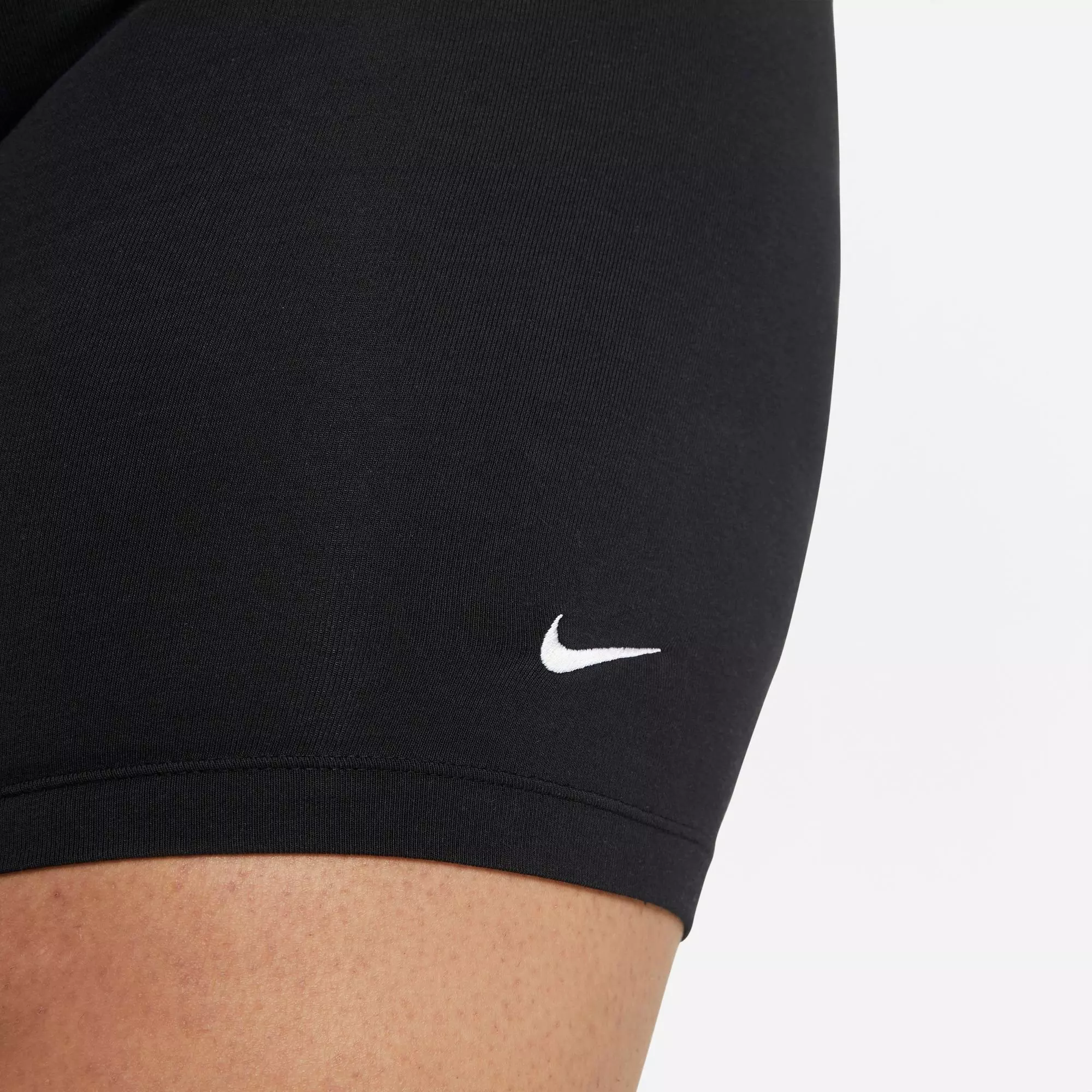 Nike Women's Sportswear Essential Mid-Rise Bike Shorts-Plus Size - BLACK