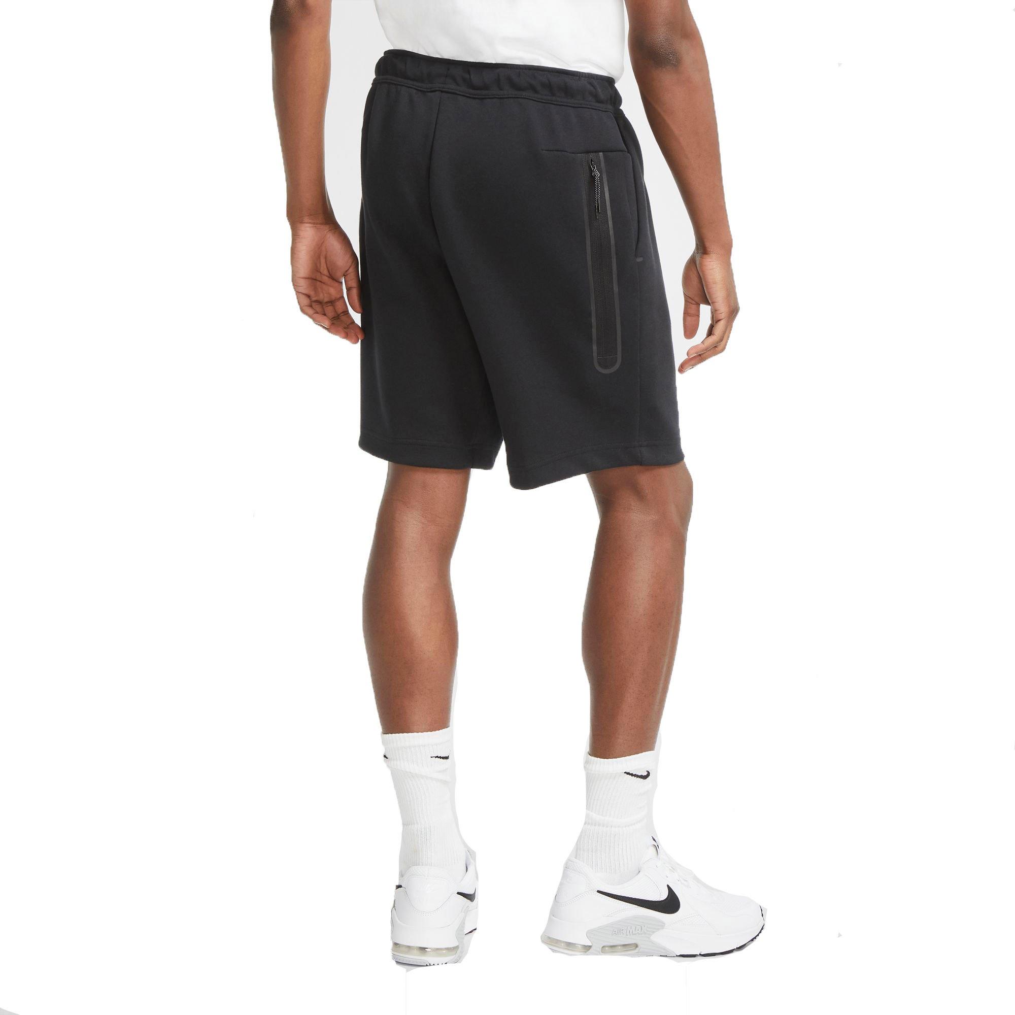 White nike tech clearance shorts