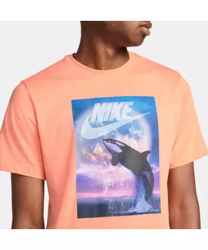 dealer Verdorie Armoedig Nike Men's Sportswear Orca Whale "Peach" Tee