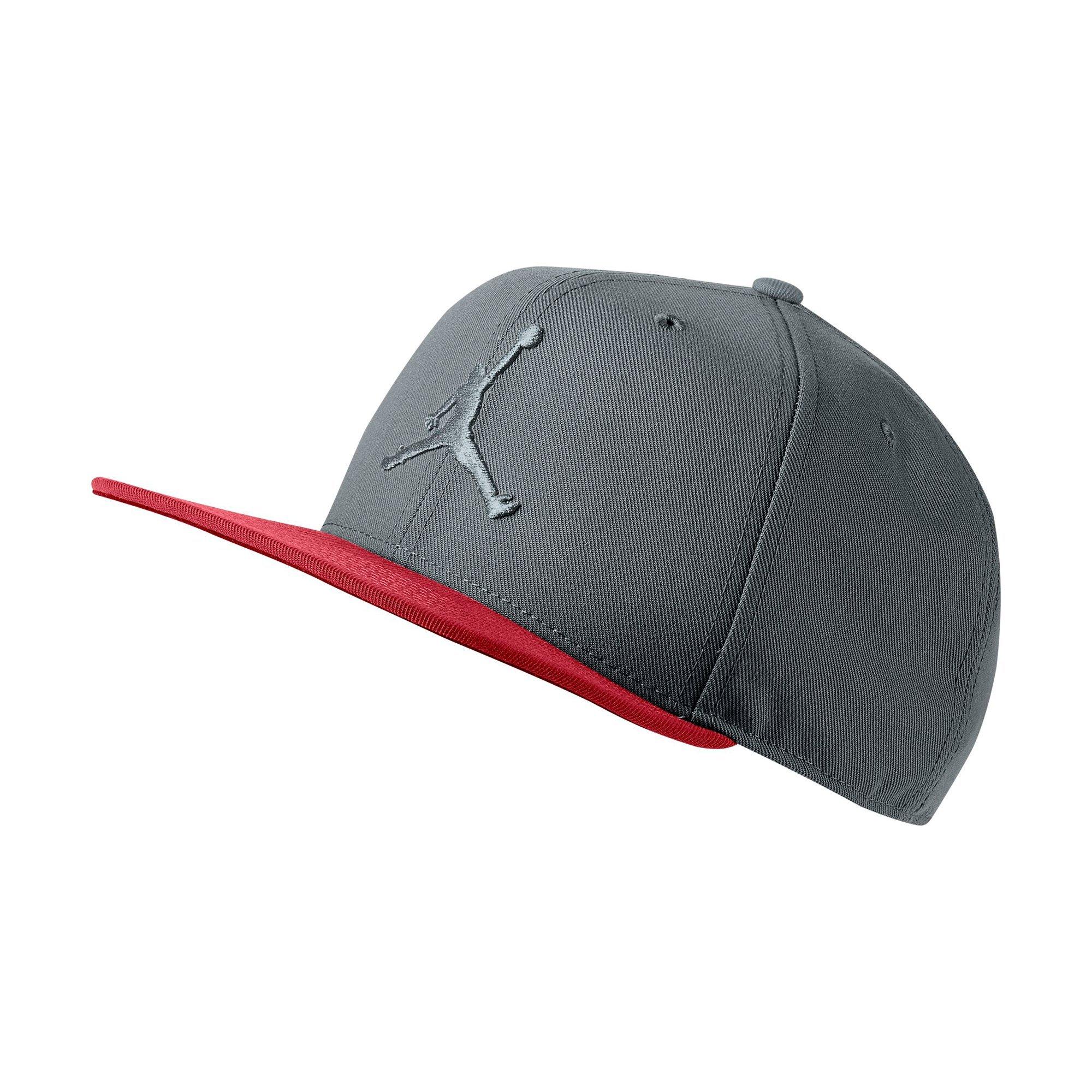 black jordan hat
