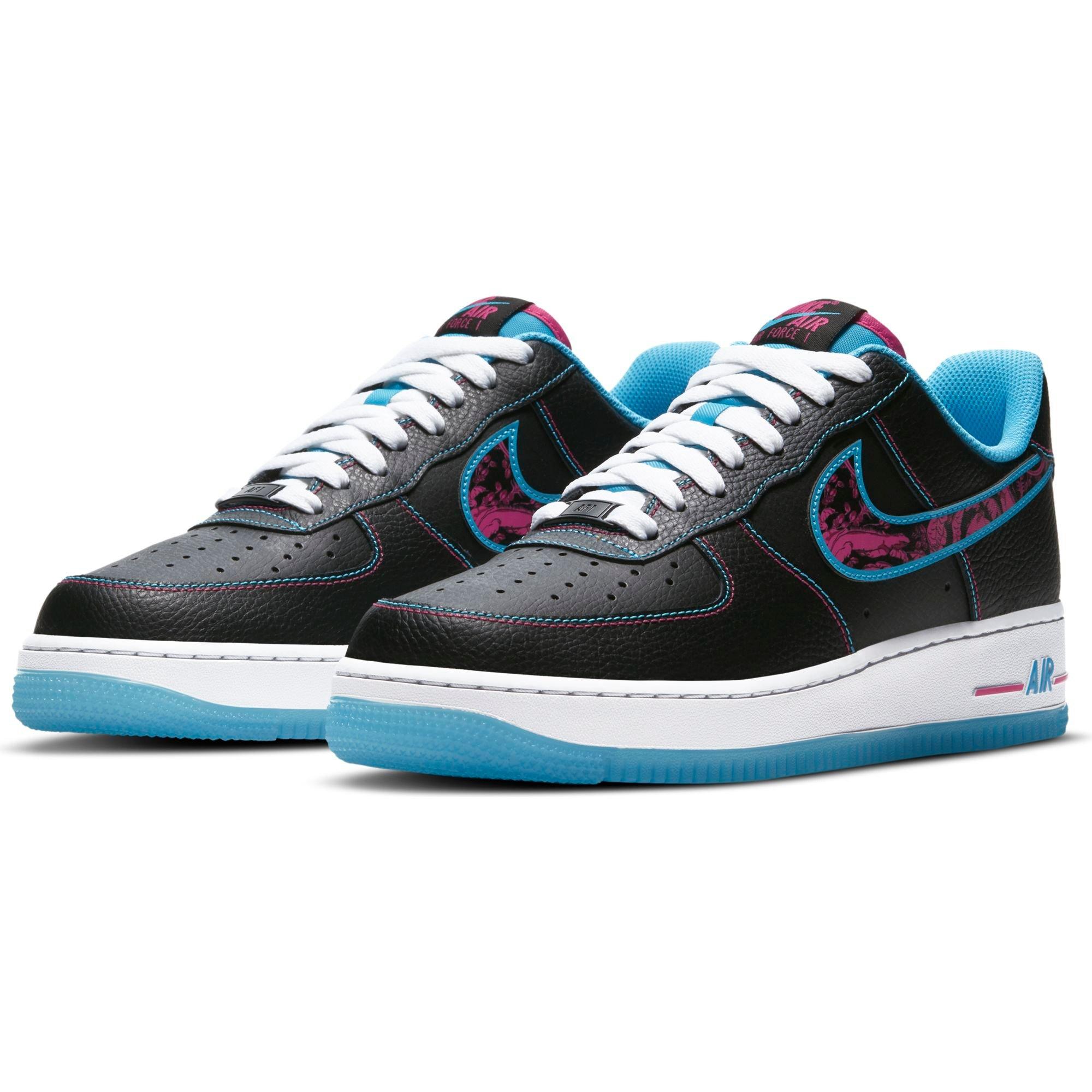 Nike Air Force 1 07 LV8