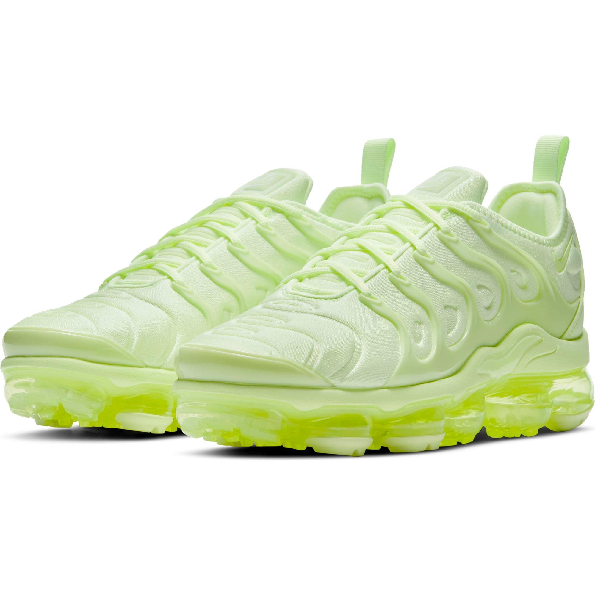 volt vapormax womens