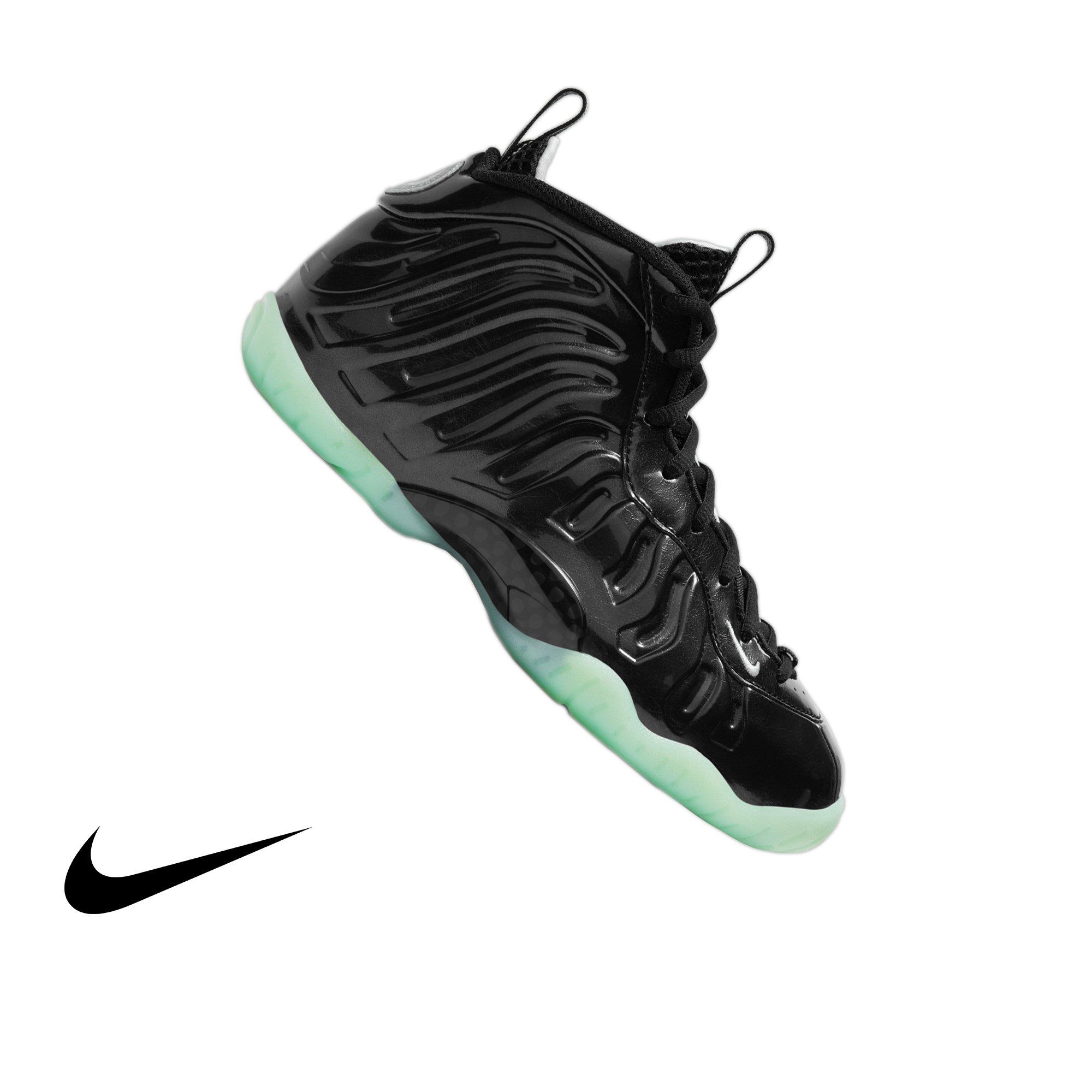 nike little posite one black and white