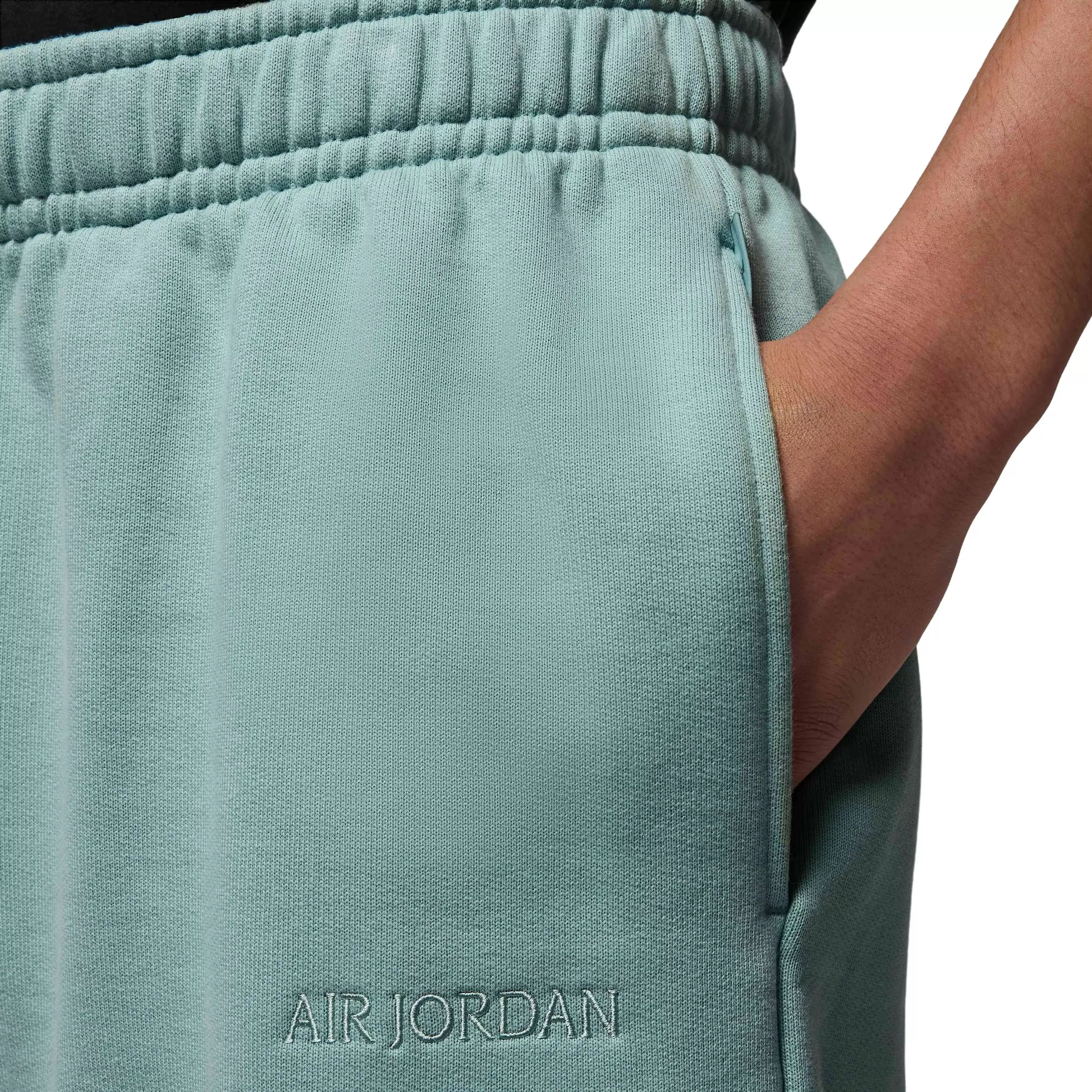 Jordan Men's Air Wordmark Fleece Shorts - GREEN