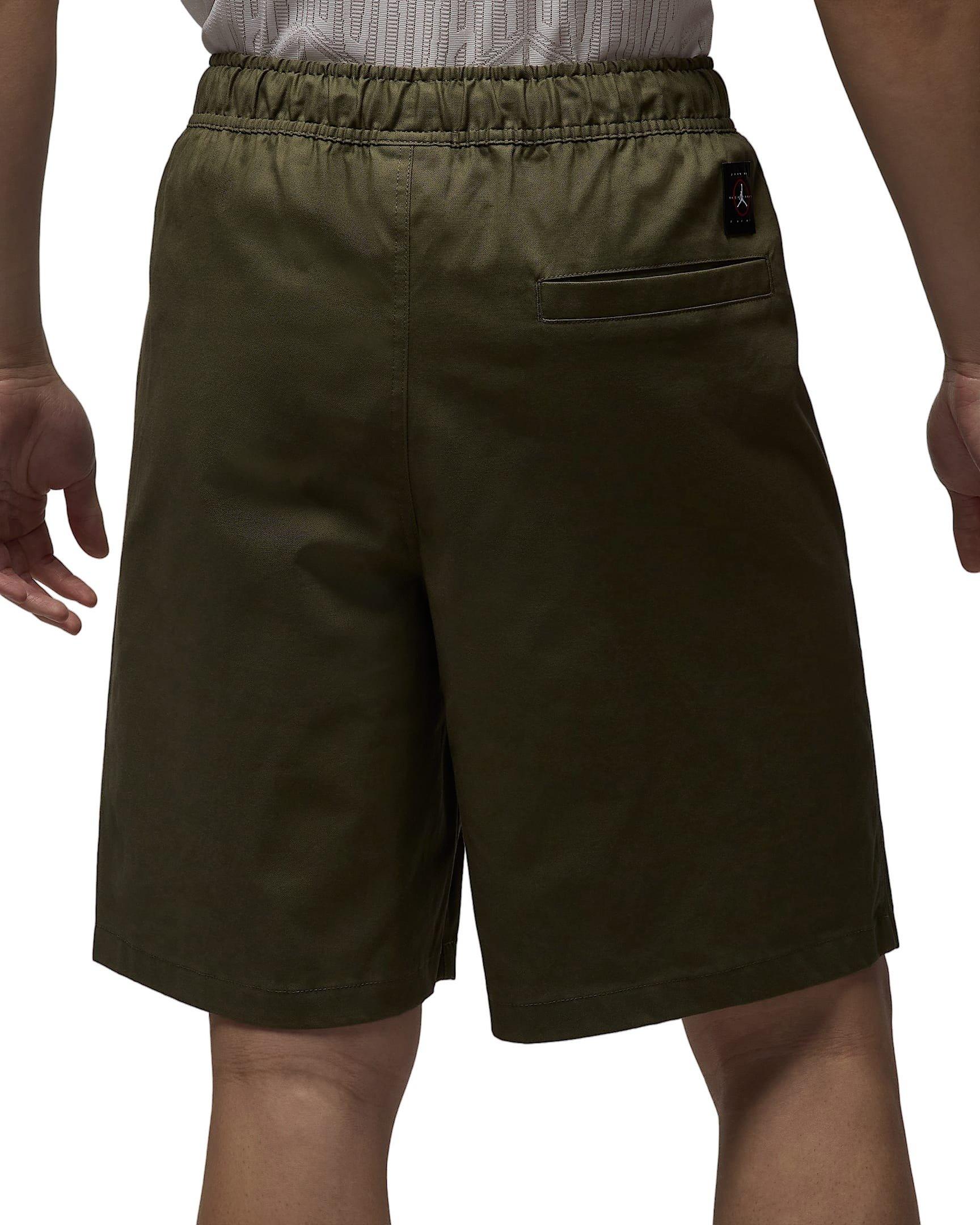 Jordan Men's Essentials Woven Shorts - GREEN Thumbnail View 2