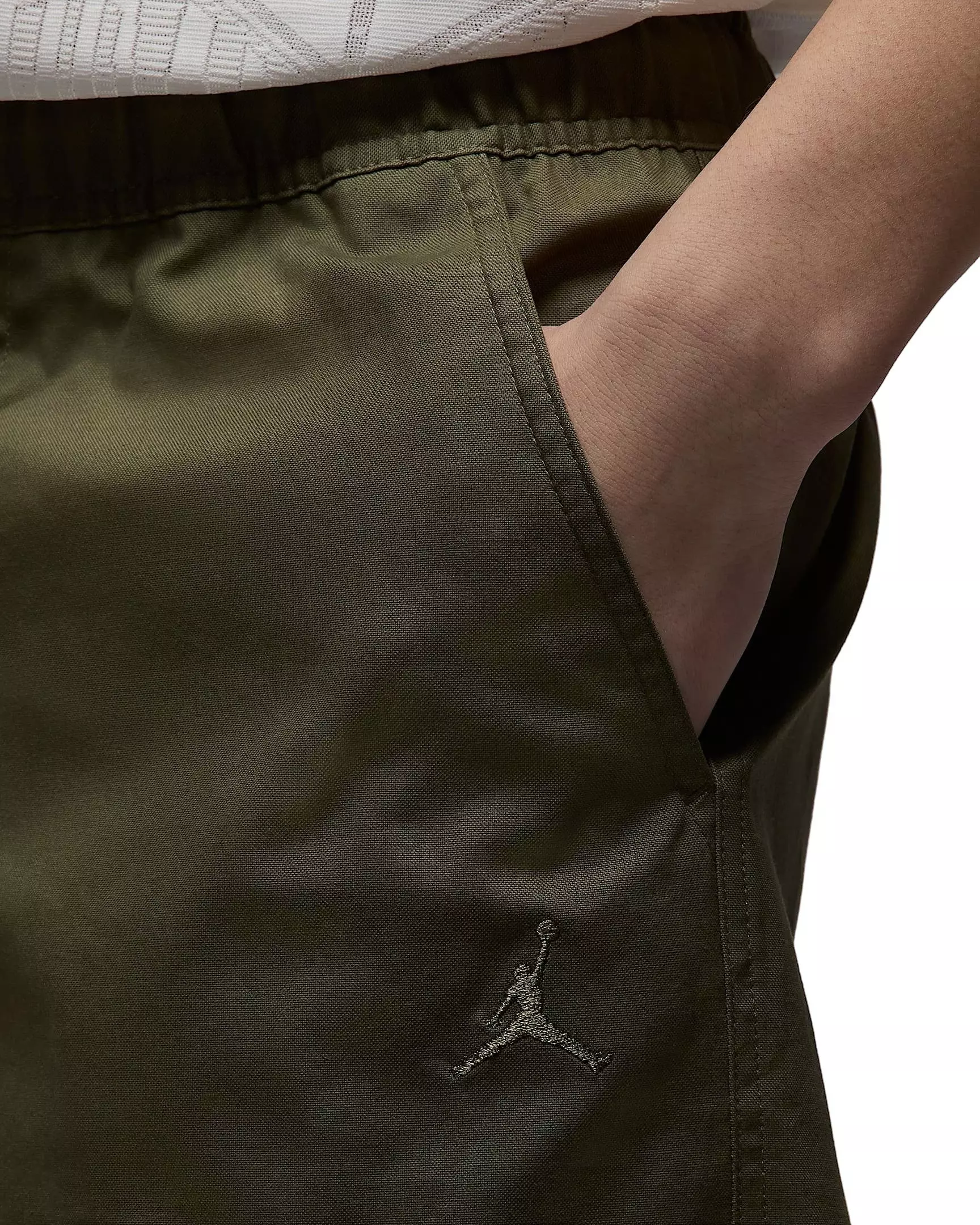 Jordan Men's Essentials Woven Shorts - GREEN