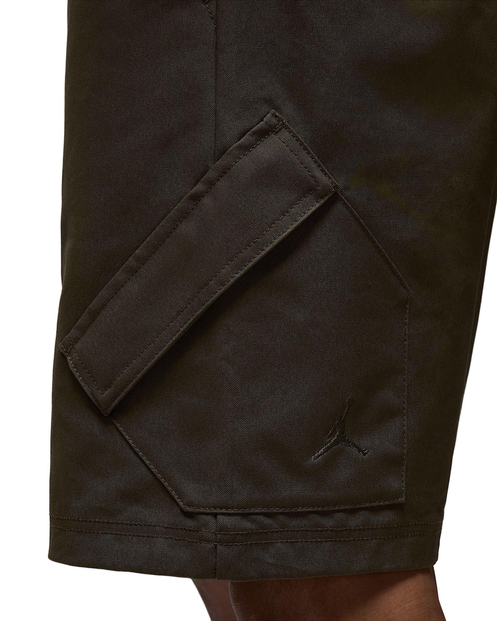 Jordan Men's Essentials Statement Chicago Shorts - GREEN Thumbnail View 6