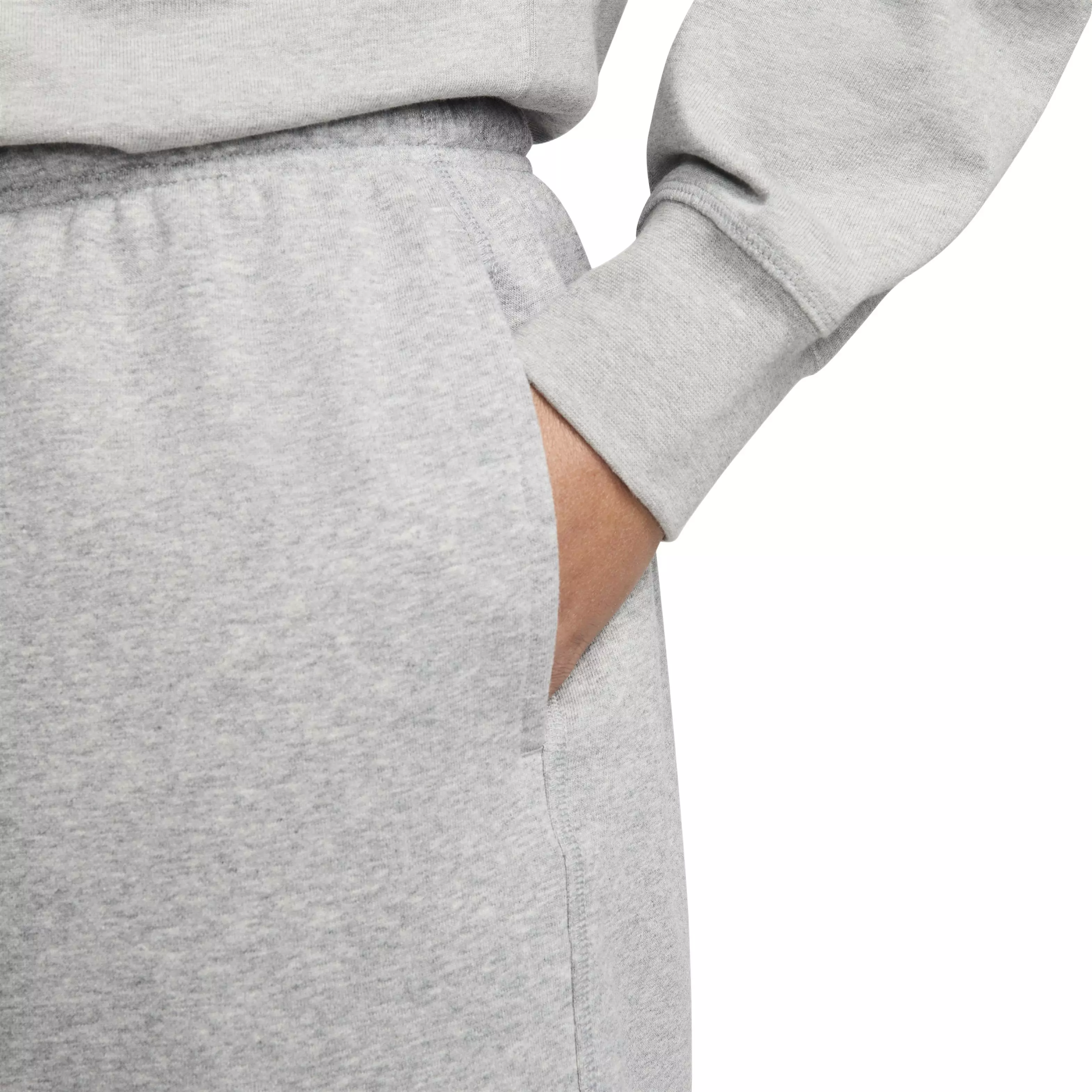 Nike Men's Club French Terry Flow Shorts - GREY