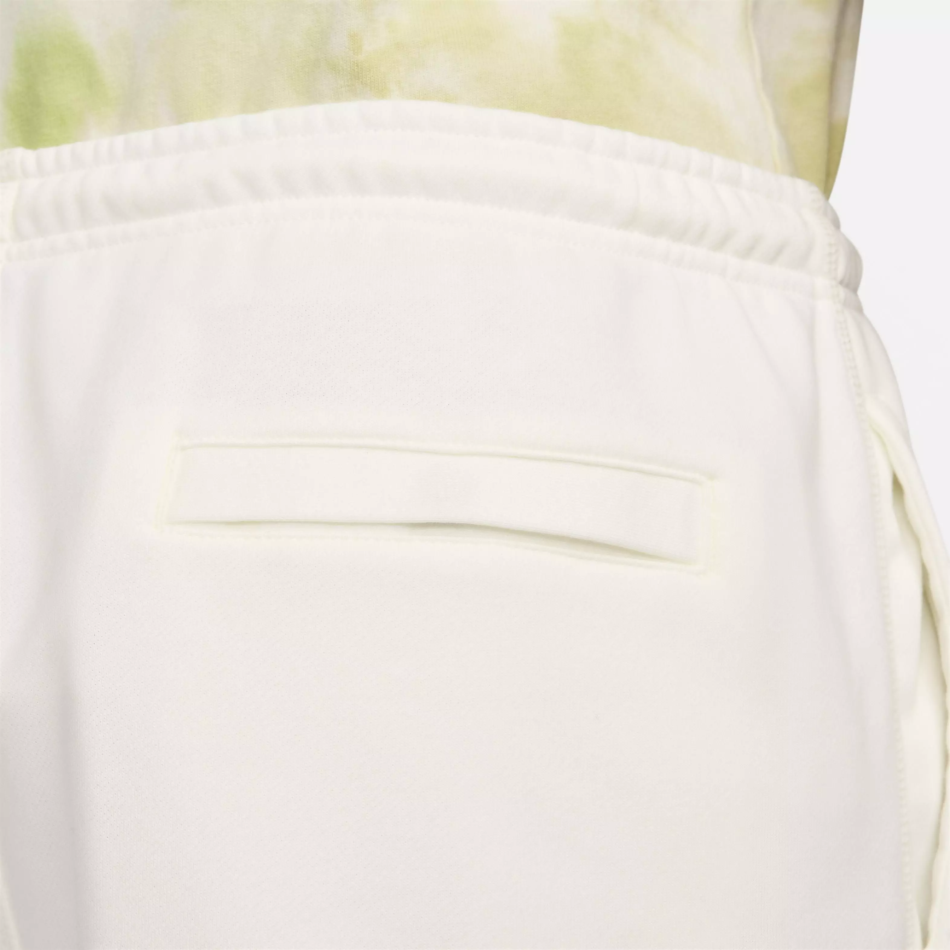 Nike Men's Club French Terry Flow Shorts - WHITE