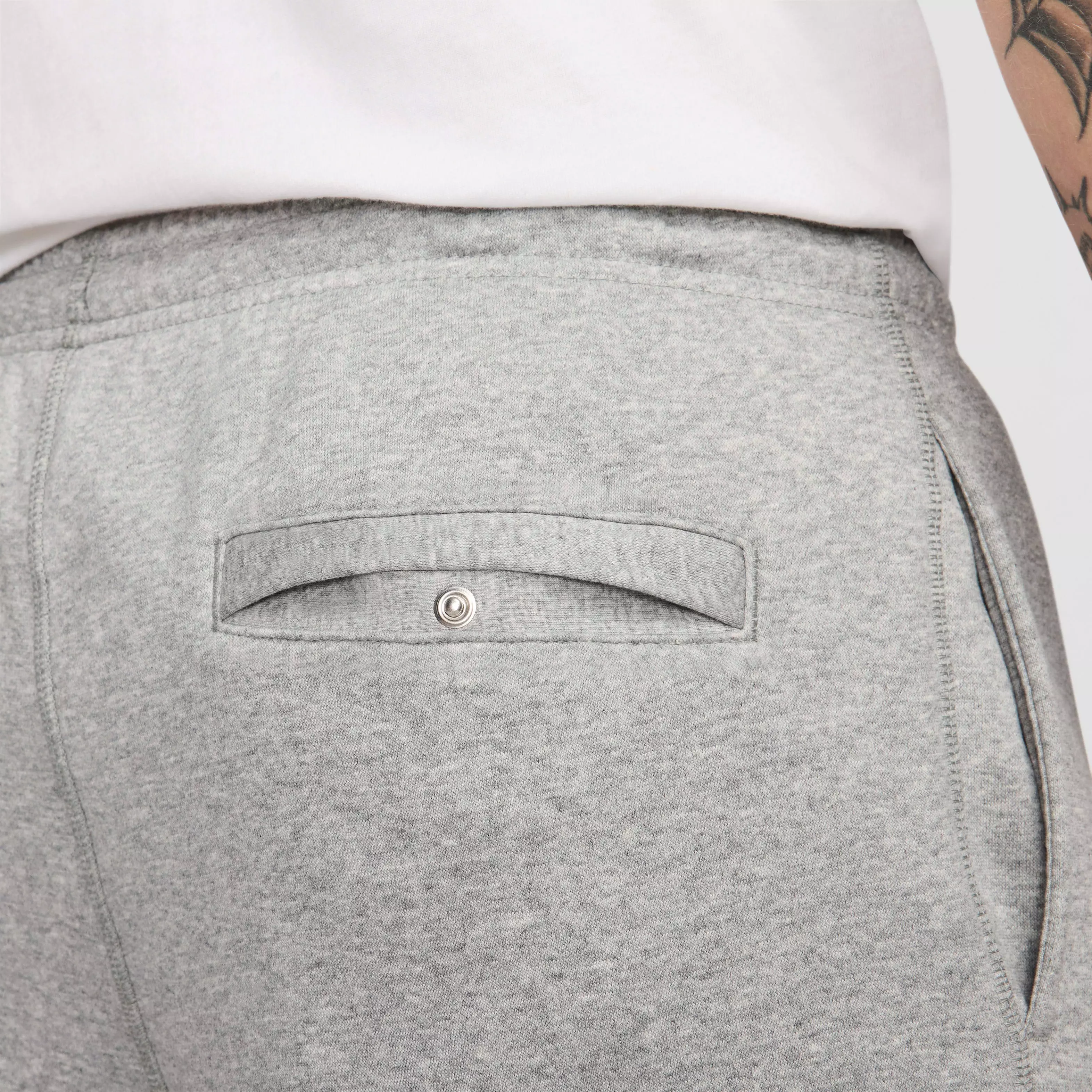 Nike Men's Club Fleece Open-Hem Sweatpants - GREY