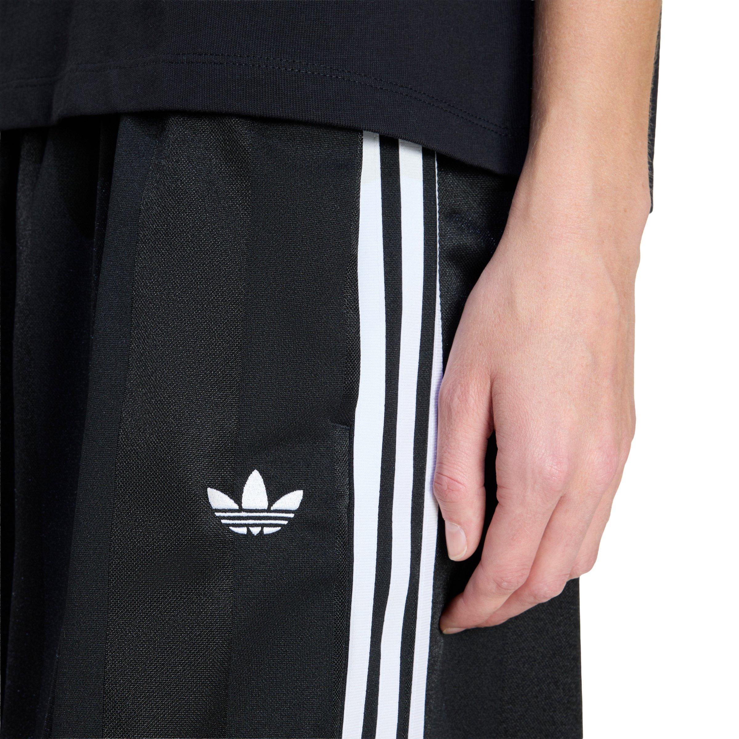 adidas Originals Women's 3-Stripes Jacquard Jorts -Black - BLACK Thumbnail View 3