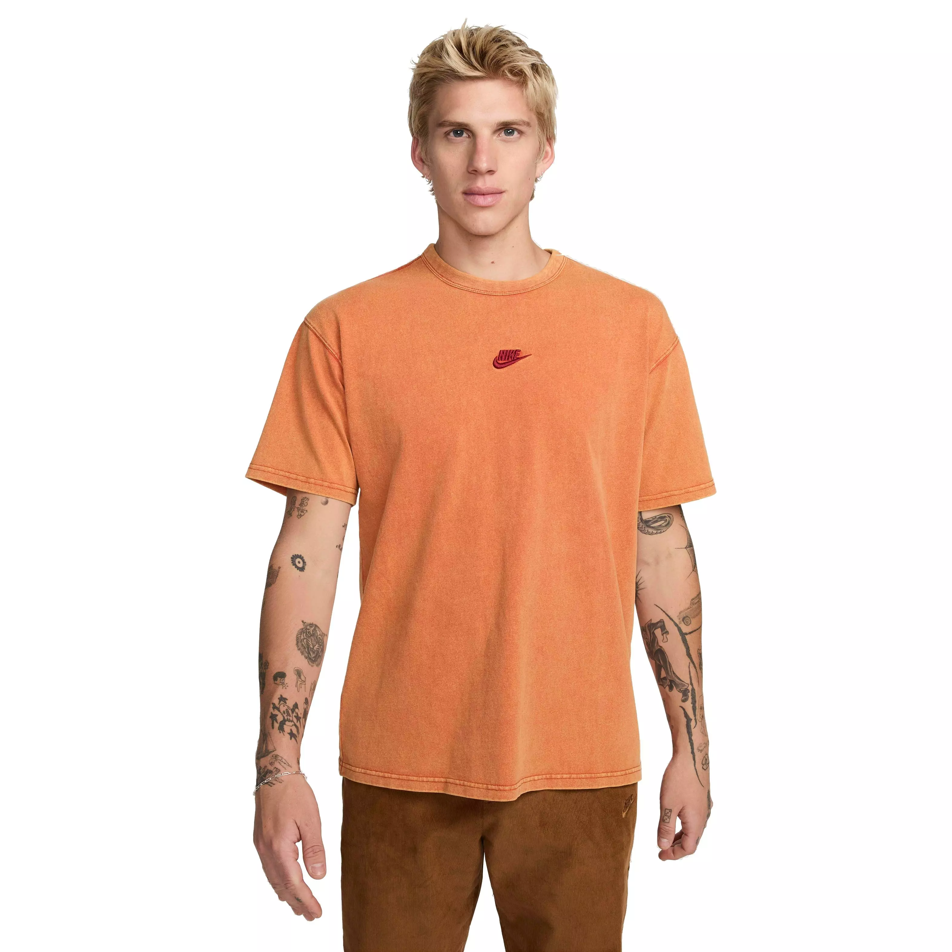 Nike Men's Sportswear Premium Essentials T-Shirt - RED
