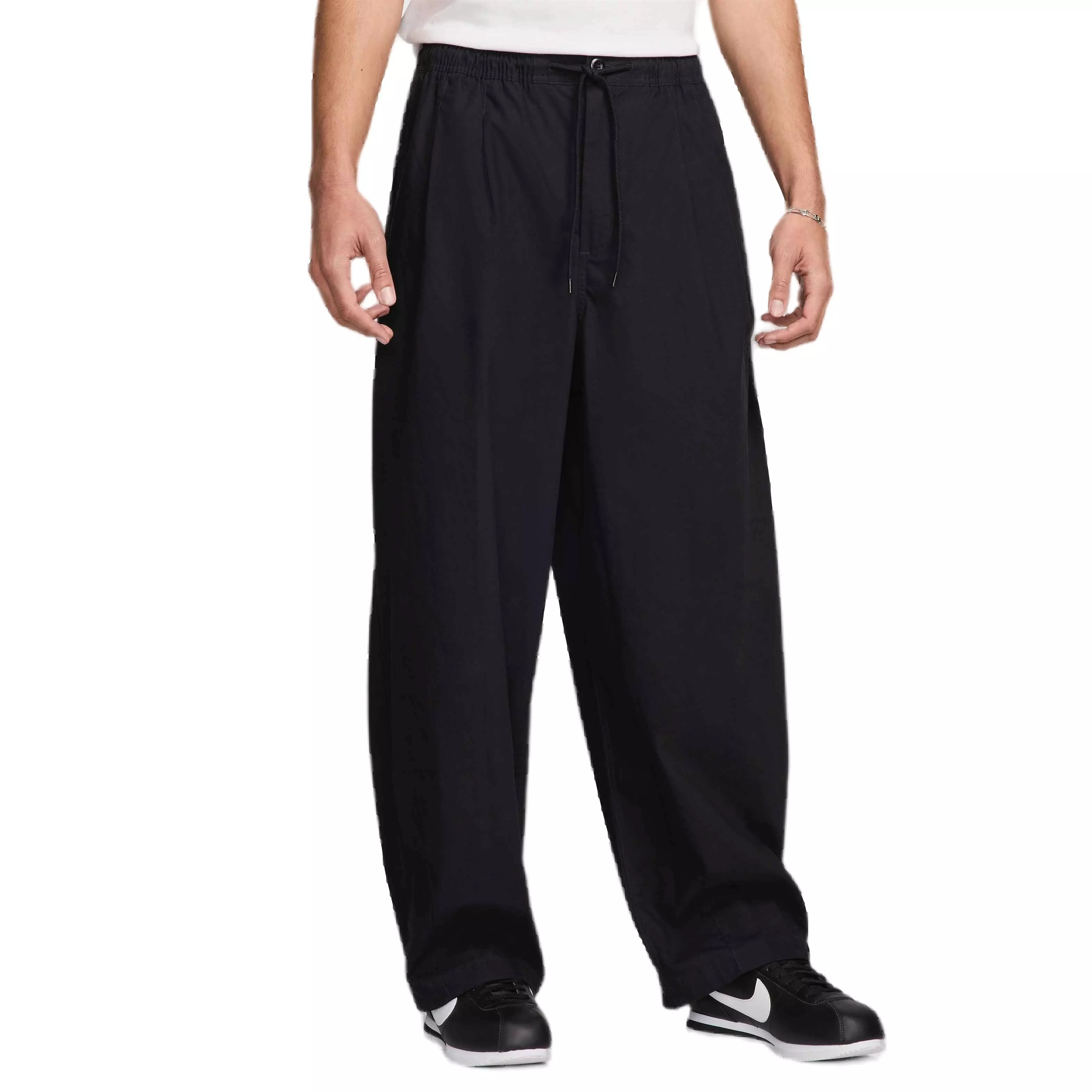 Nike Men's Club Balloon Woven Pants - BLACK