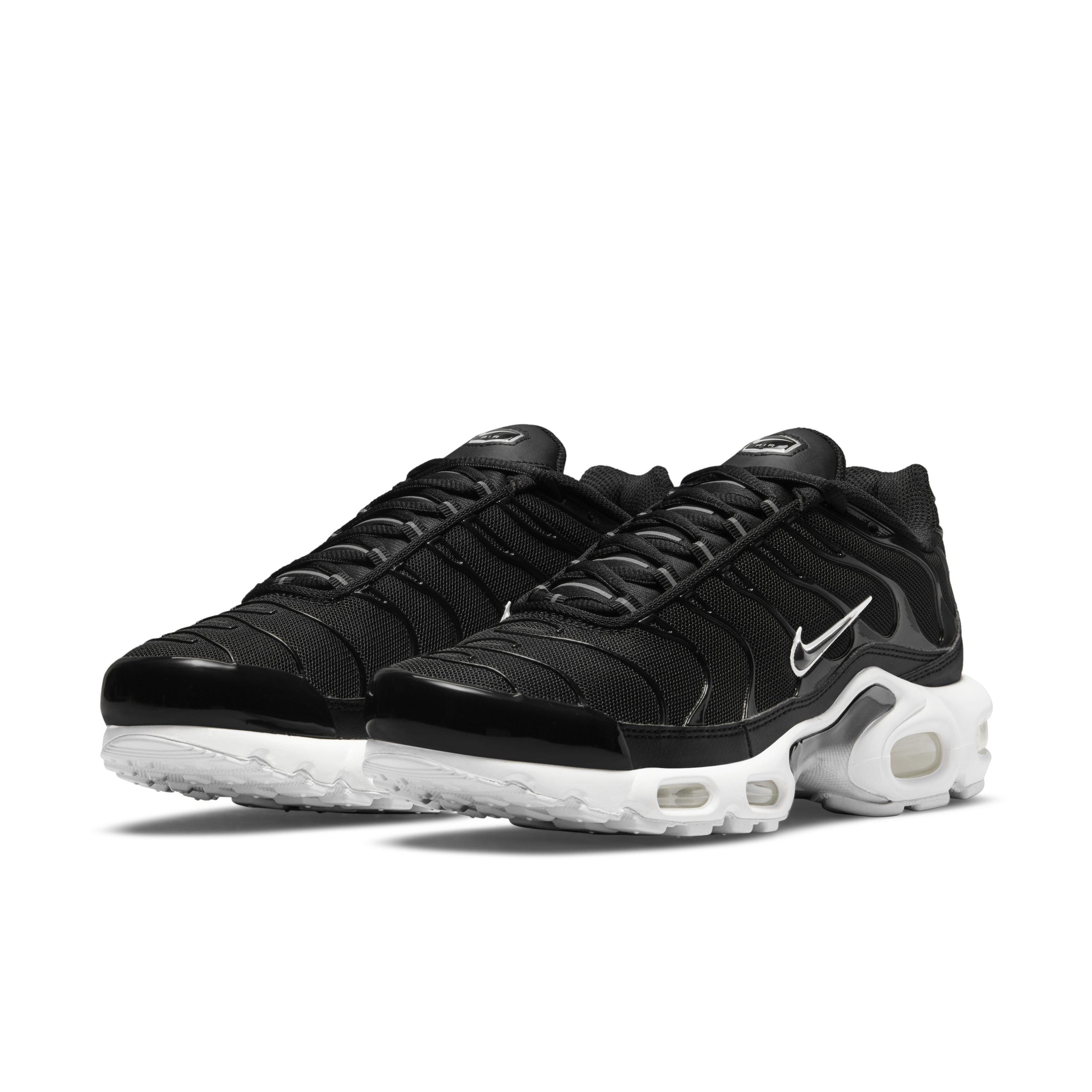 Nike Air Max Plus "Black/White/Black" Women's Shoe - BLACK/WHITE/BLACK Thumbnail View 3