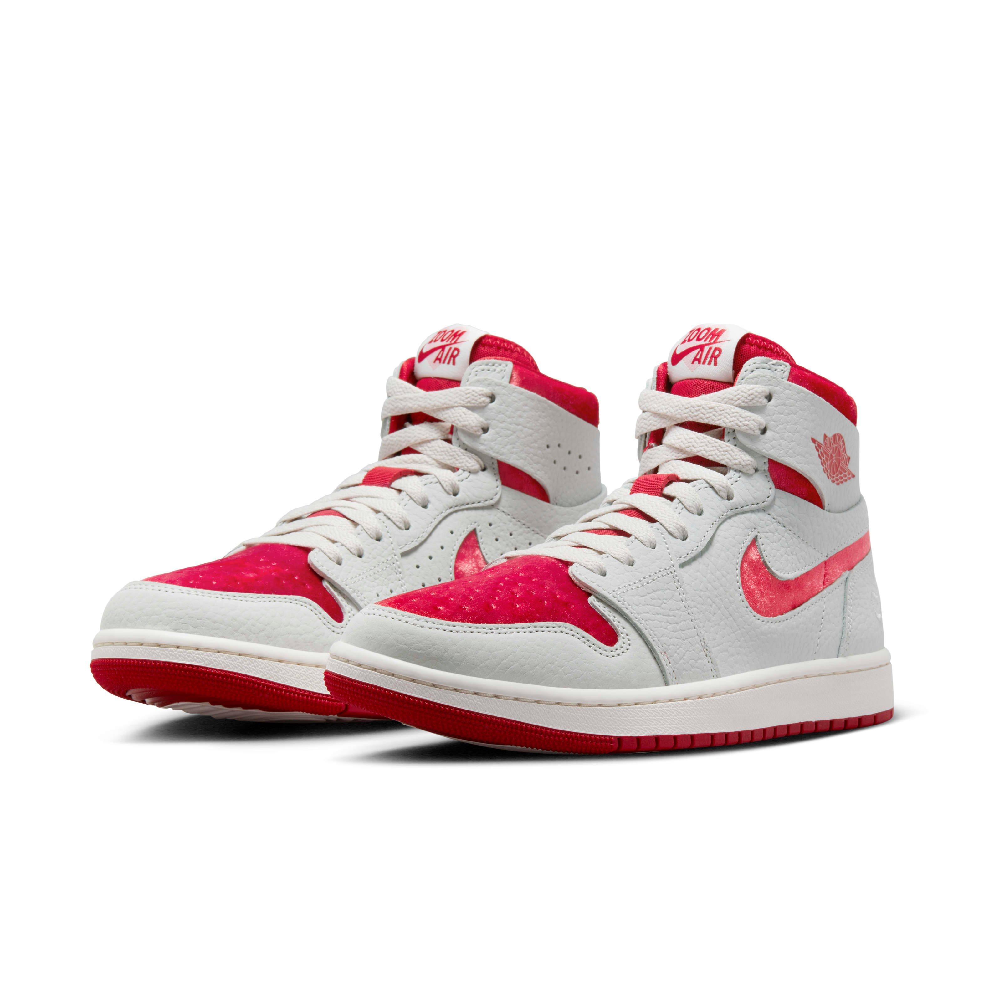 Jordan 1 Zoom CMFT 2 "Valentines Day" Women's Shoe - WHITE/PHANTOM/RED Thumbnail View 3