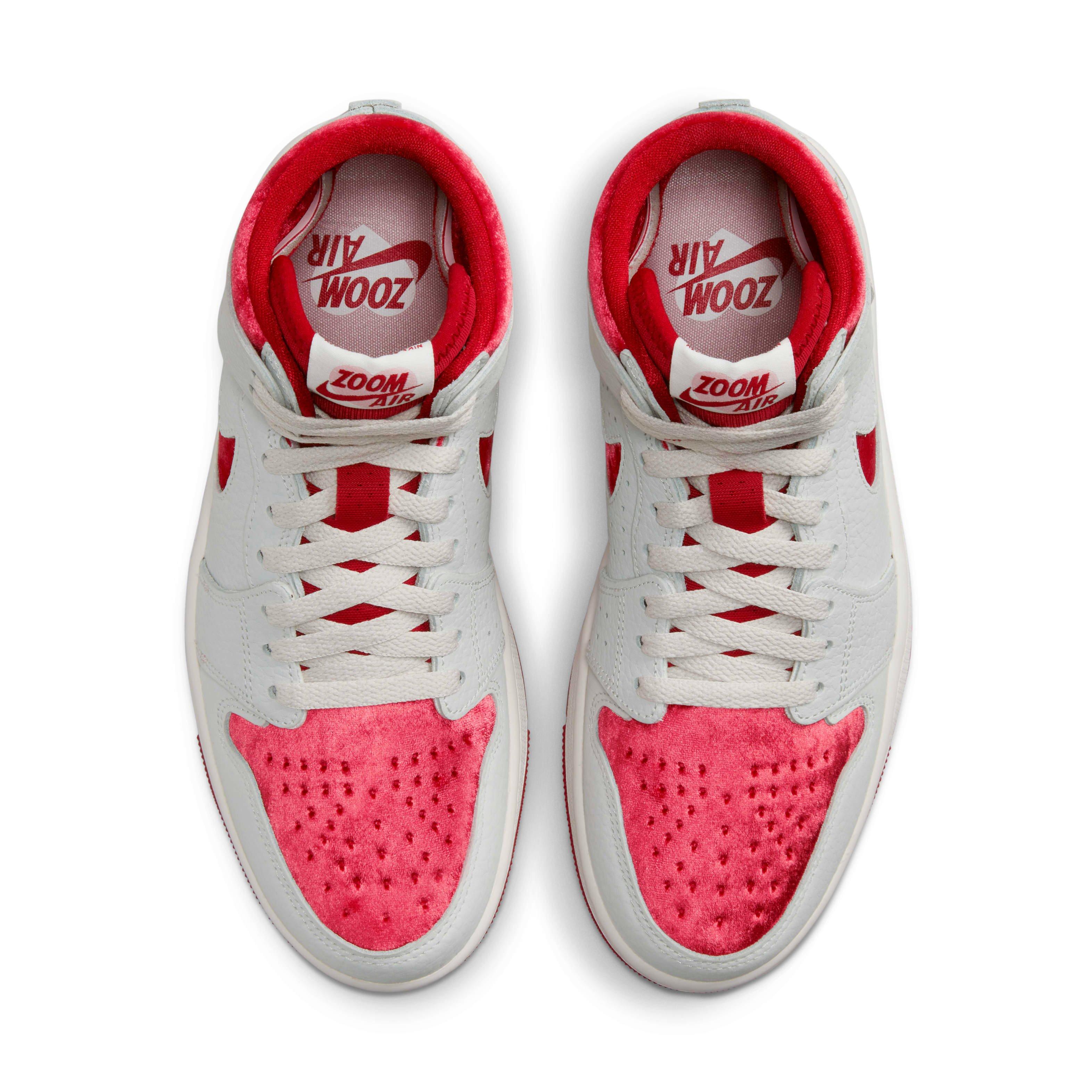 Jordan 1 Zoom CMFT 2 "Valentines Day" Women's Shoe - WHITE/PHANTOM/RED Thumbnail View 4