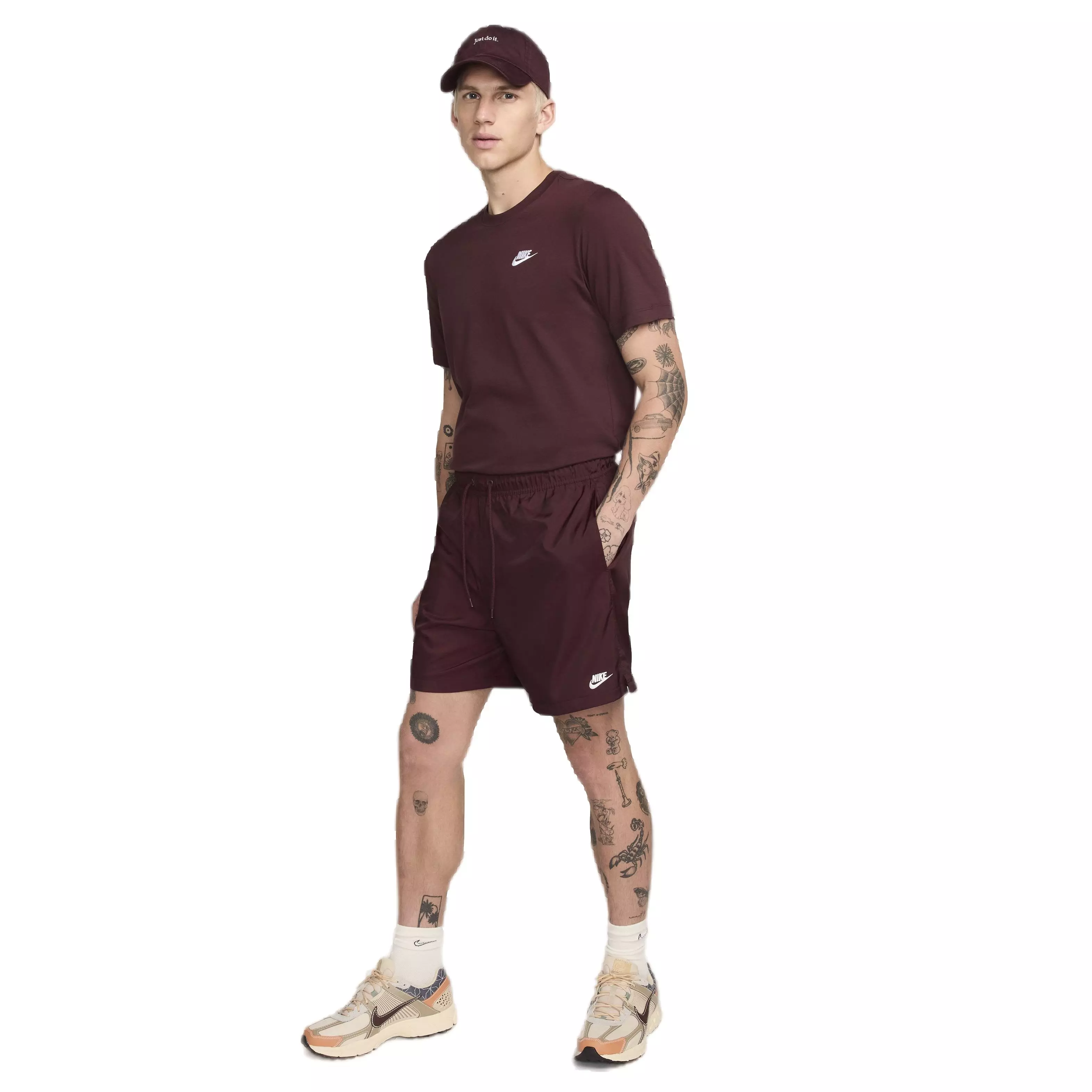 Nike Men's Club Woven Flow Shorts - RED