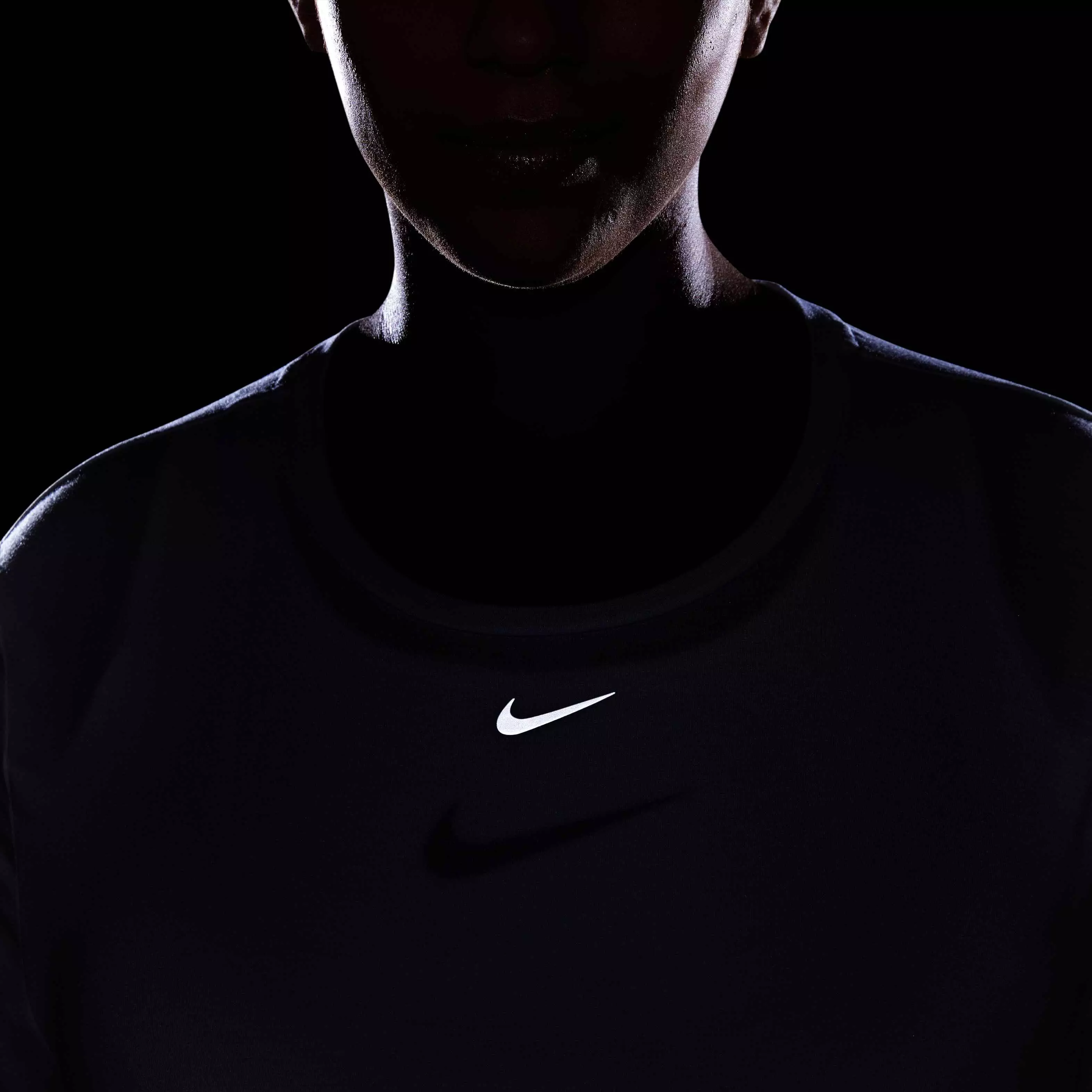 Nike Women's One Luxe DF Standard Fit Short-Sleeve Top - WHITE