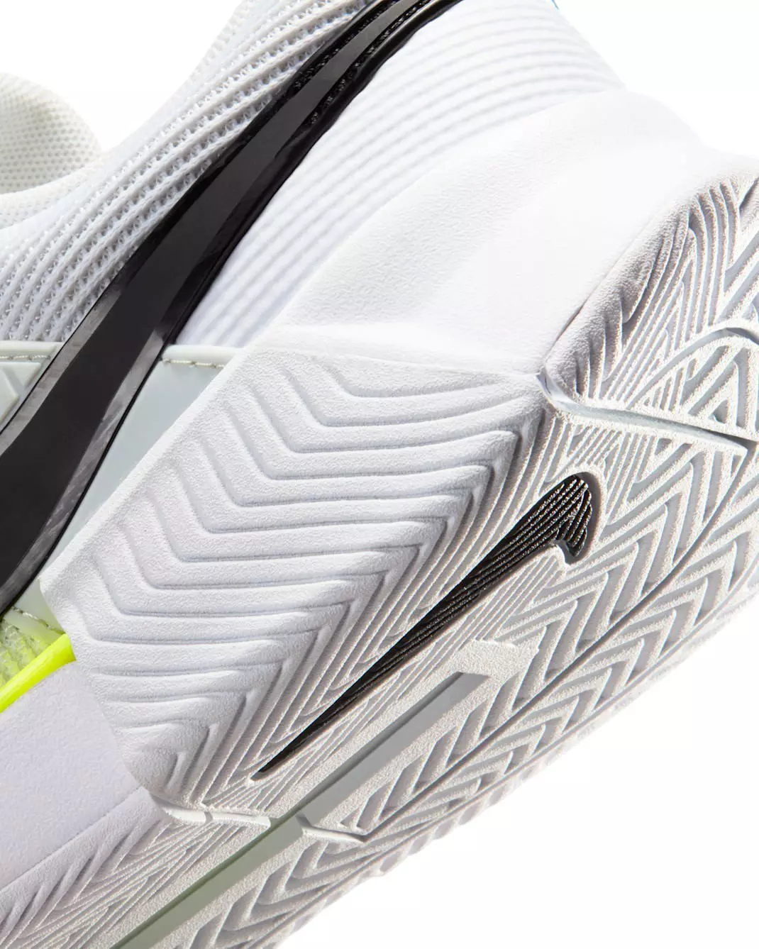 Nike GP Challenge 1.5 Hard Court "White/Pure Platinum/Volt/Black" Women's Tennis Shoe - WHITE/PLATINUM/VOLT/BLACK
