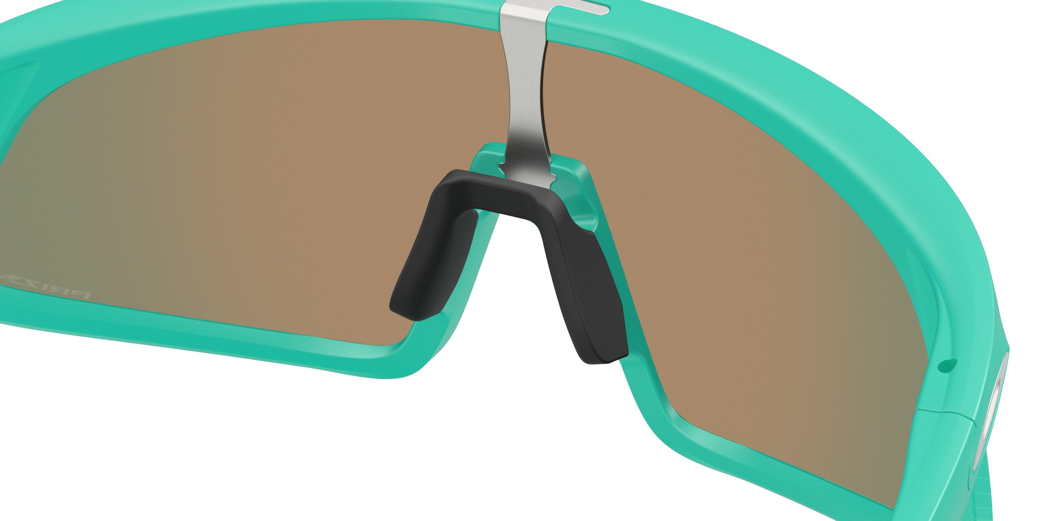 Oakley RSLV Prizm Ruby Sunglasses - Matte Celeste - GREEN/RED Thumbnail View 6