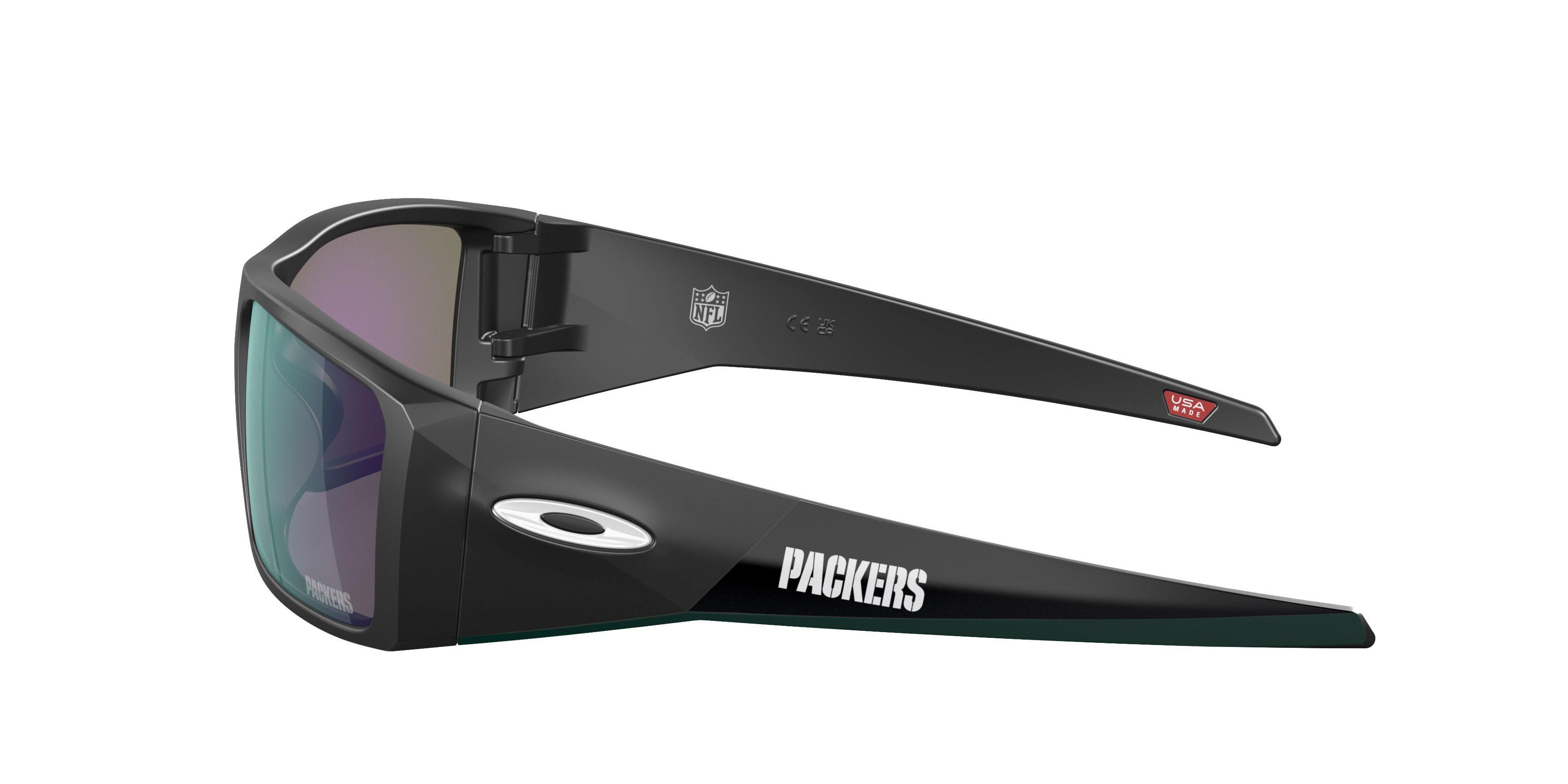Oakley Heliostat Prizm Jade Sunglasses - Matte Black - BLACK/GREEN Thumbnail View 4