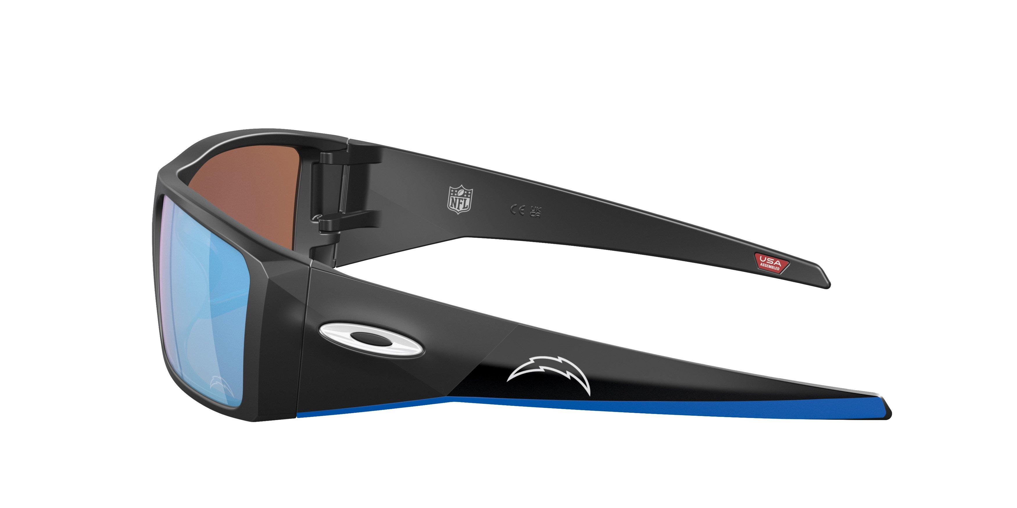 Oakley Heliostat Prizm Deep Water Polarized Sunglasses - Matte Black - BLACK/BLUE Thumbnail View 4