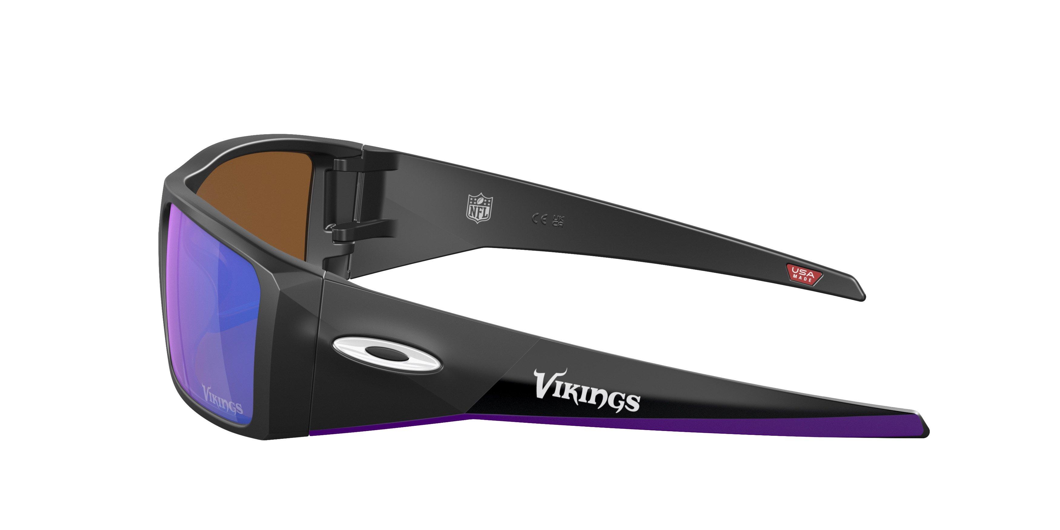 Oakley Heliostat Prizm Violet Sunglasses - Matte Black - BLACK/VIOLET Thumbnail View 4