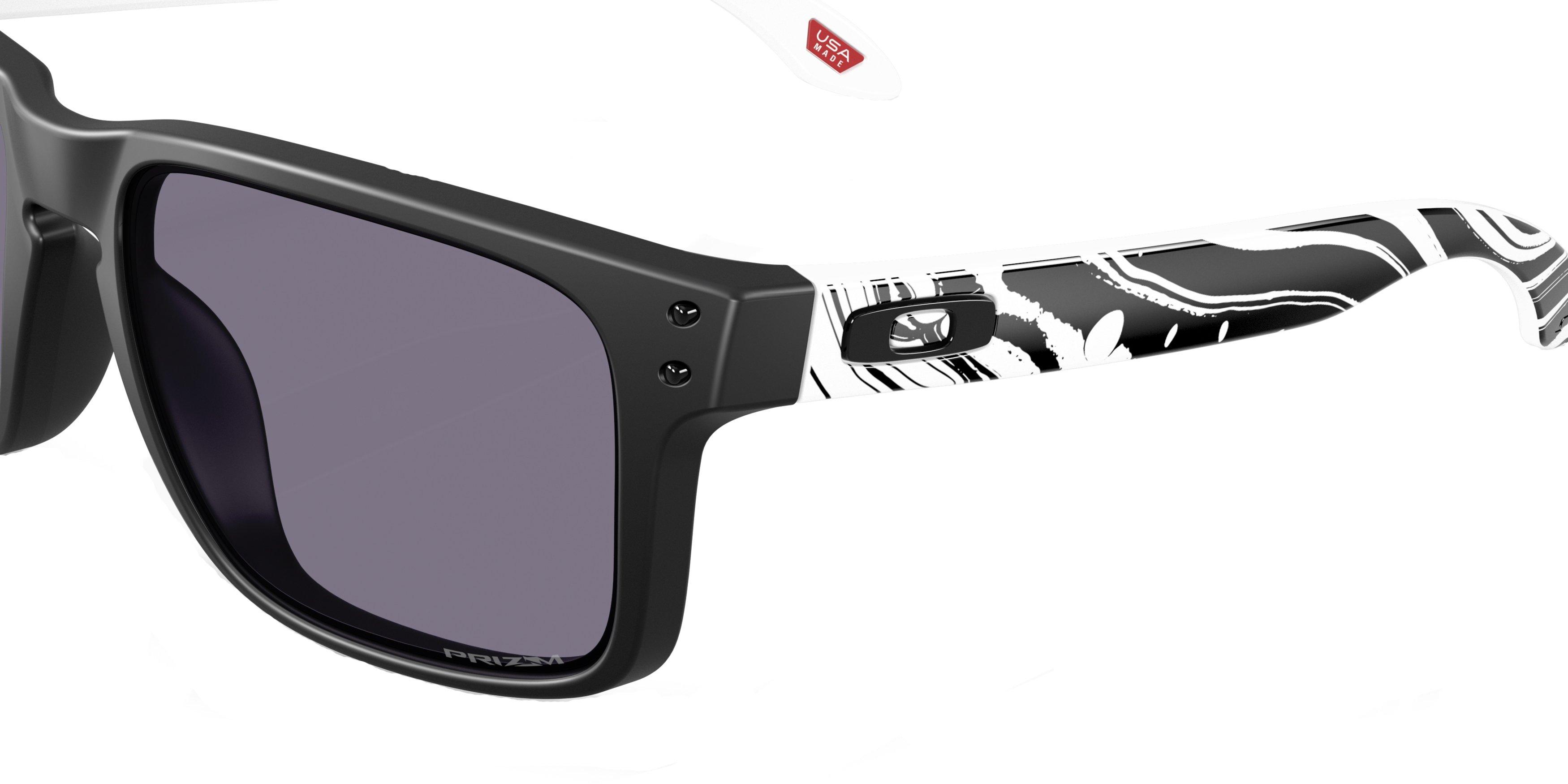 Oakley Holbrook Prizm Grey Sunglasses - Matte Black/White - BLACK/GREY Thumbnail View 5
