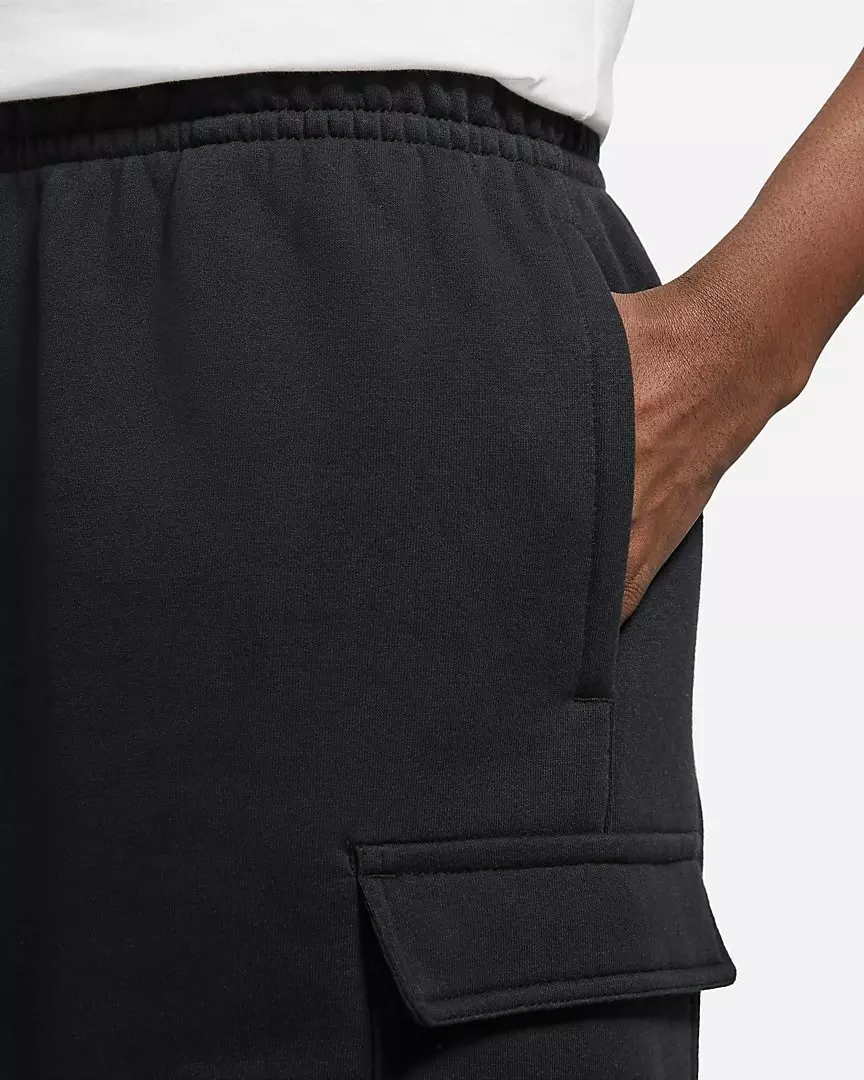 Nike Men's Sportswear Club Cargo Shorts - Black - BLACK
