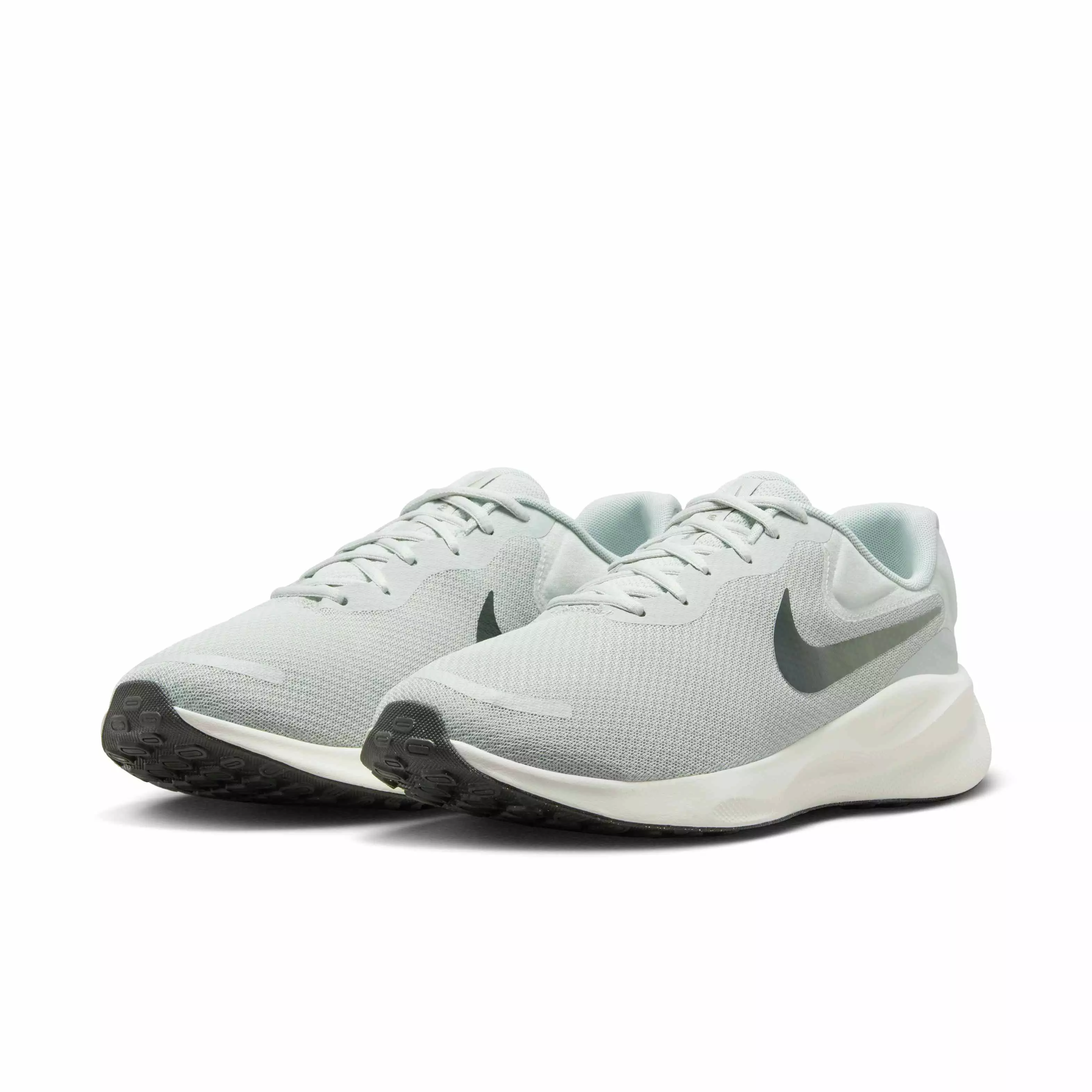 Nike Revolution 7 "Light Silver/Light Army/Pale Ivory/Sequoia" Men's Wide Running Shoe - SILVER/GREEN/WHITE