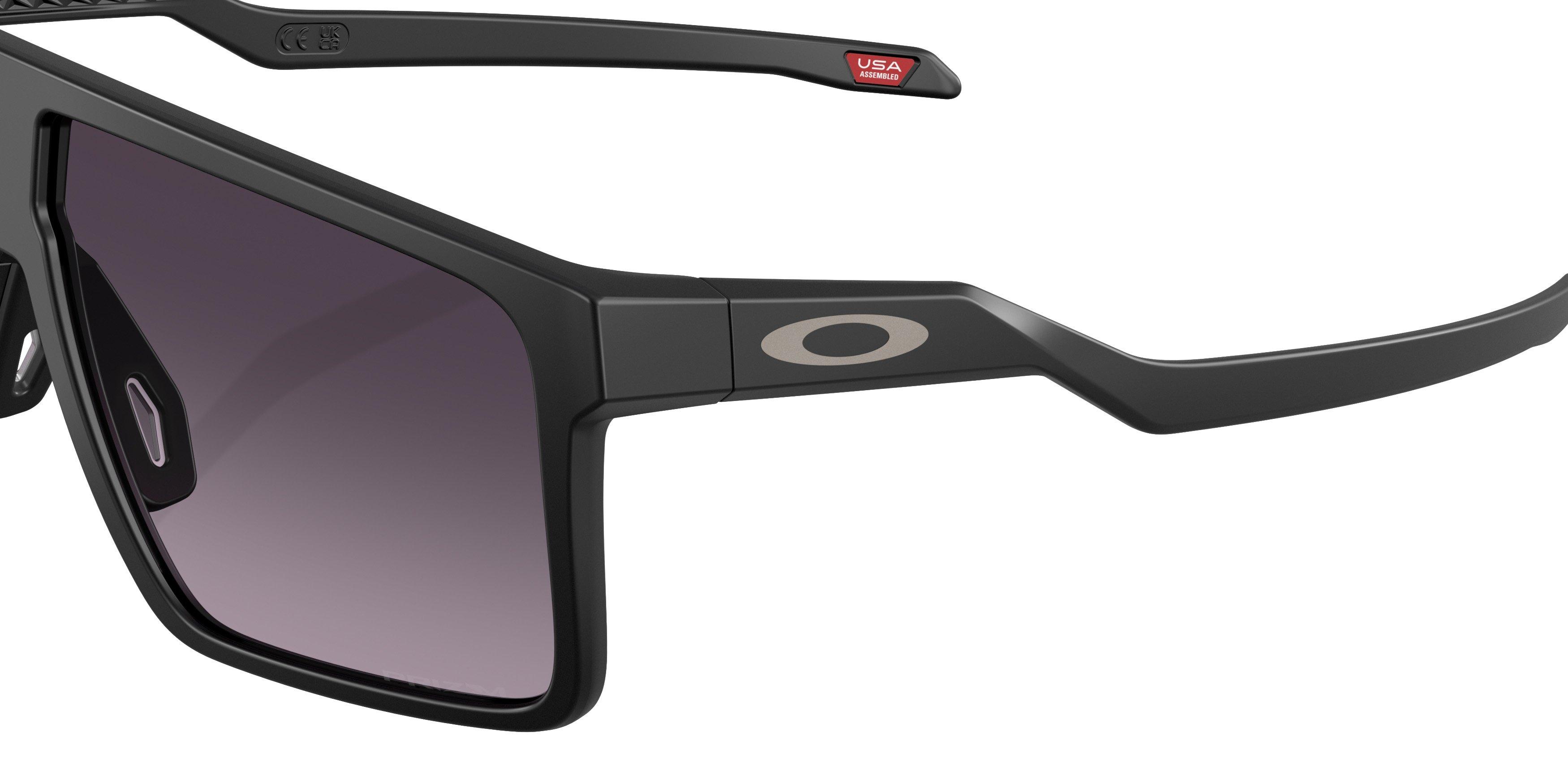 Oakley Helux Prizm Grey Gradient Sunglasses - Matte Black - BLACK/GREY Thumbnail View 5