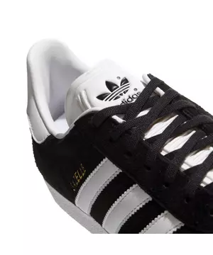 Bourgogne møbel Trække på adidas Originals Gazelle "Black/White" Men's Shoe - Hibbett | City Gear