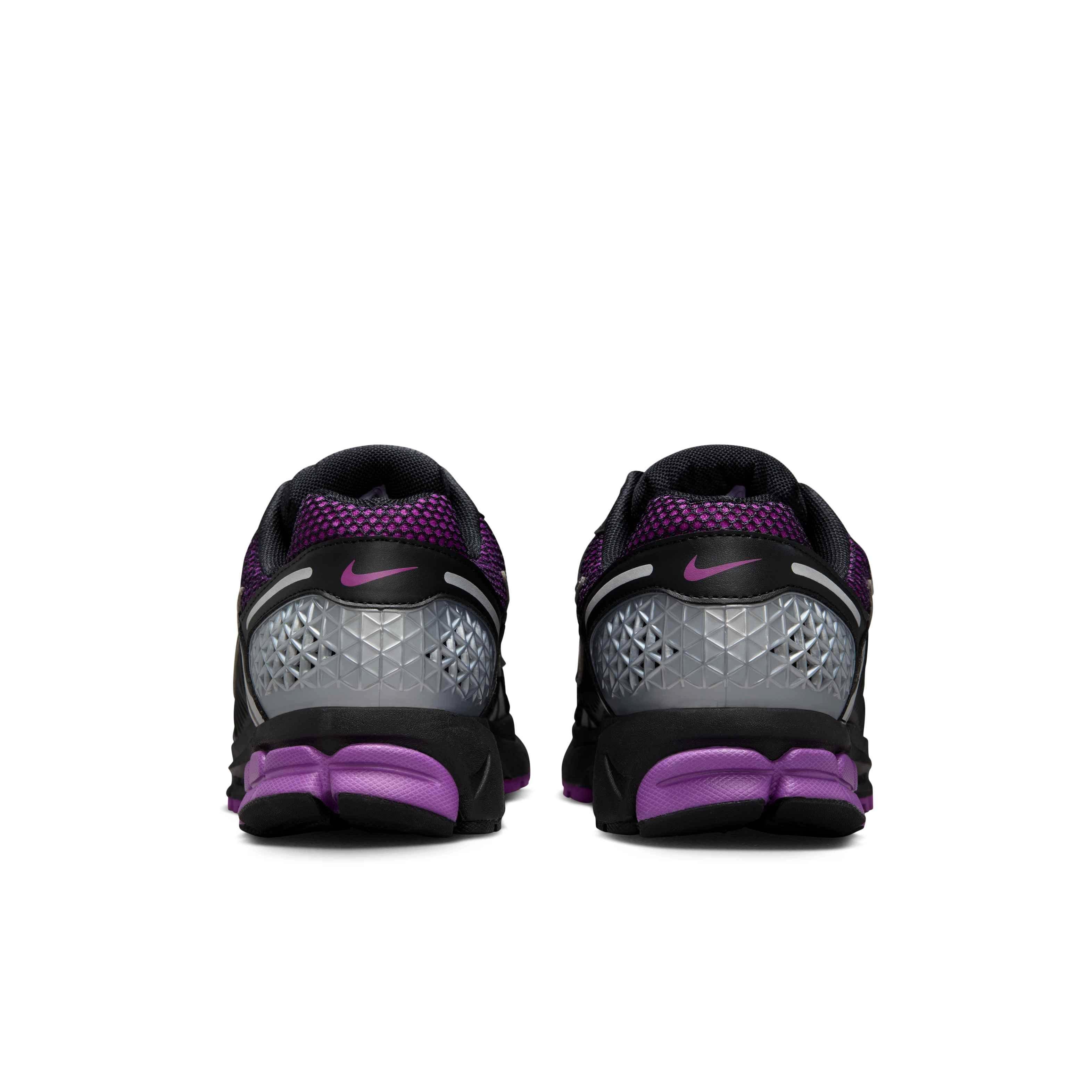 Nike Zoom Vomero 5 "Vivid Purple/Metallic Silver/Black" Men's Shoe - PURPLE/SILVER/BLACK Thumbnail View 5